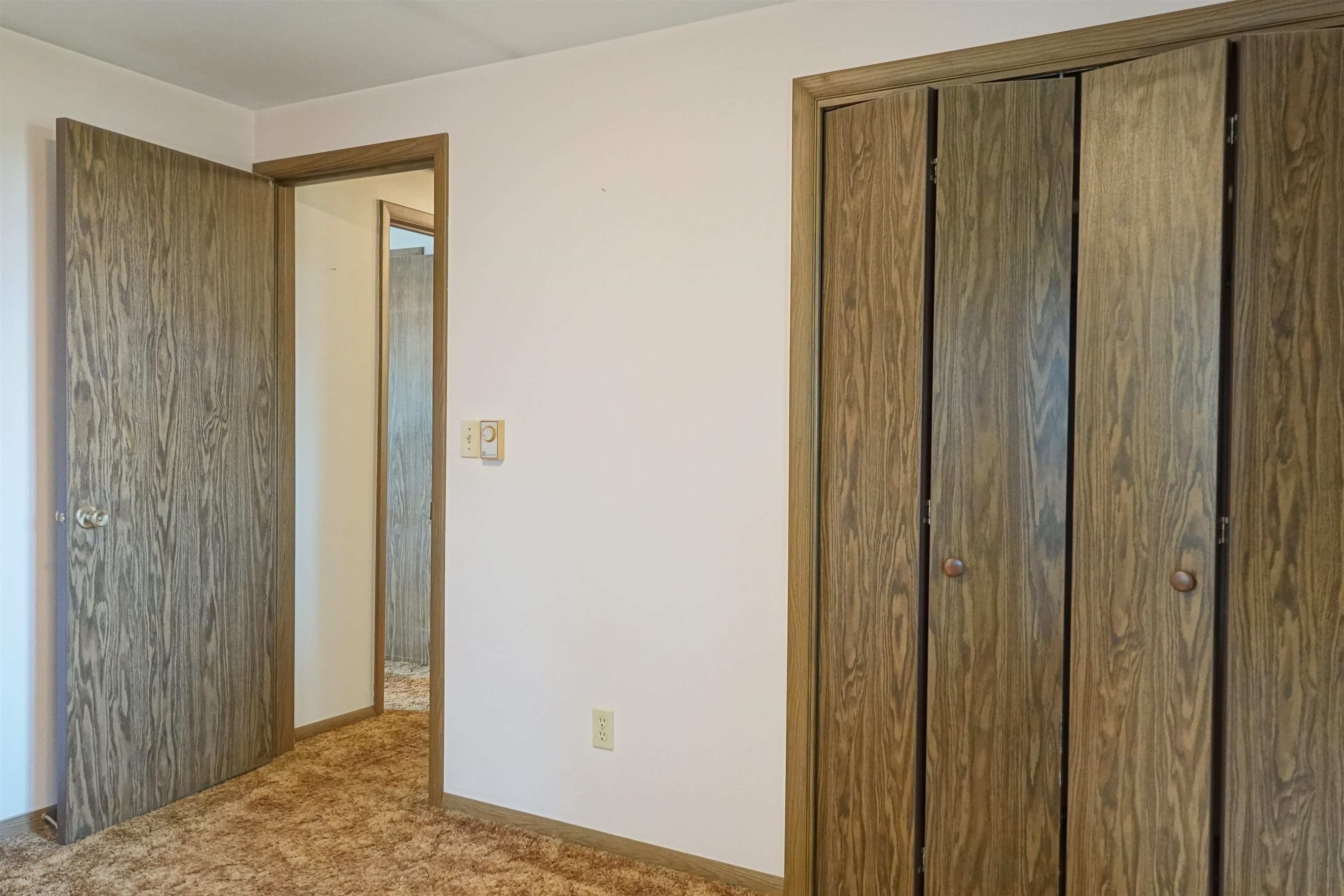 406 E PINE STREET, Abbotsford, Wisconsin 54405, 2 Bedrooms Bedrooms, ,1 BathroomBathrooms,Residential,For Sale,406 E PINE STREET,22603762