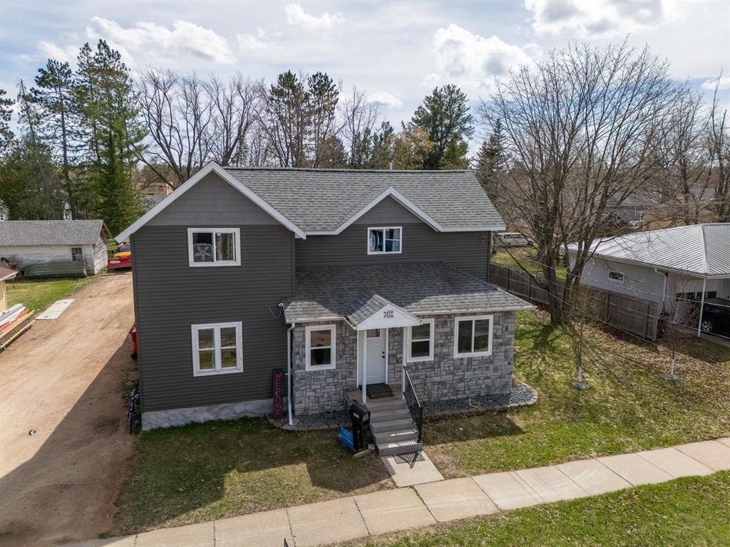 1013 9TH AVENUE, Antigo, Wisconsin 54409, 4 Bedrooms Bedrooms, ,2 BathroomsBathrooms,Residential,For Sale,1013 9TH AVENUE,22603763
