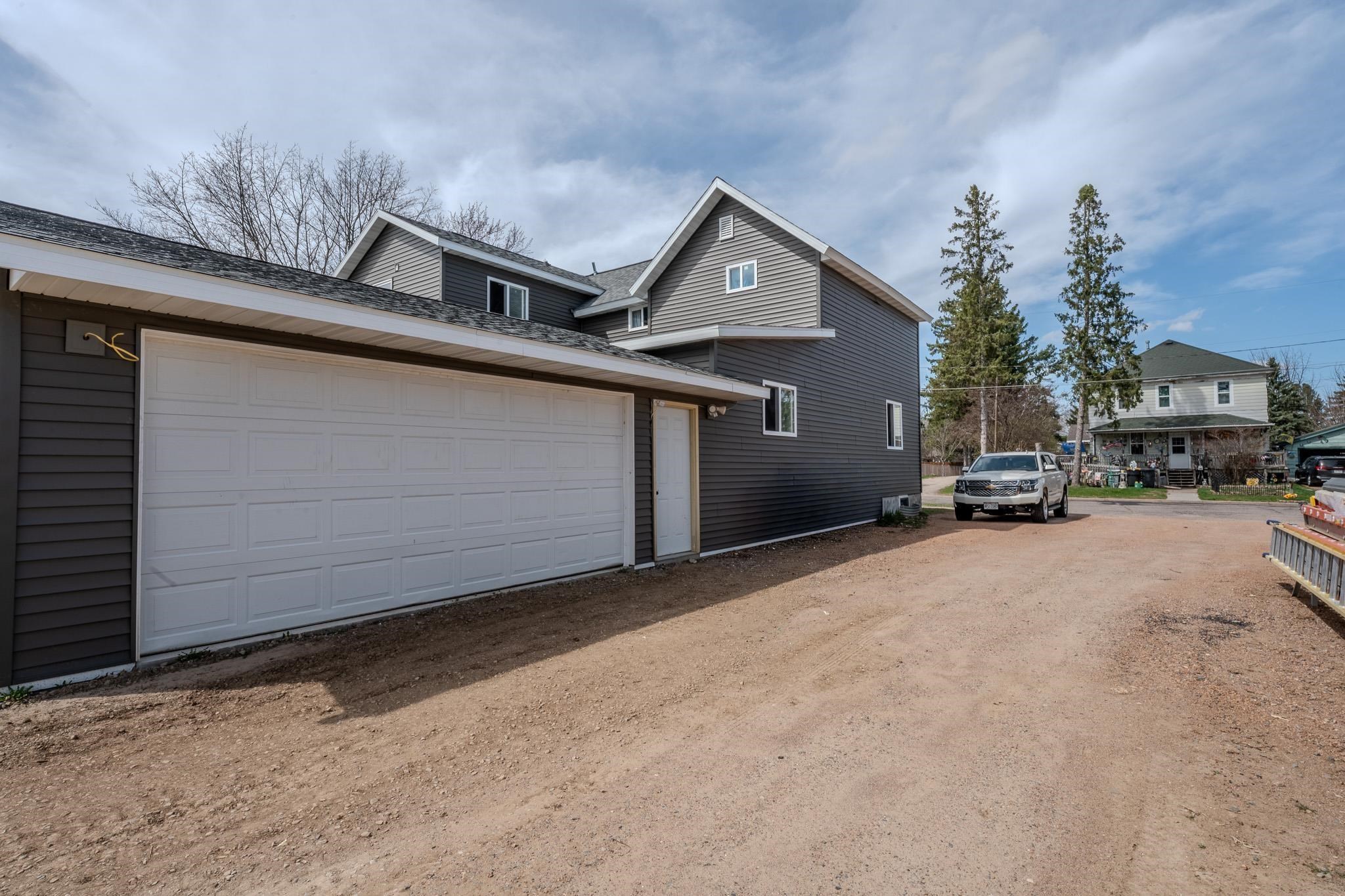 1013 9TH AVENUE, Antigo, Wisconsin 54409, 4 Bedrooms Bedrooms, ,2 BathroomsBathrooms,Residential,For Sale,1013 9TH AVENUE,22603763