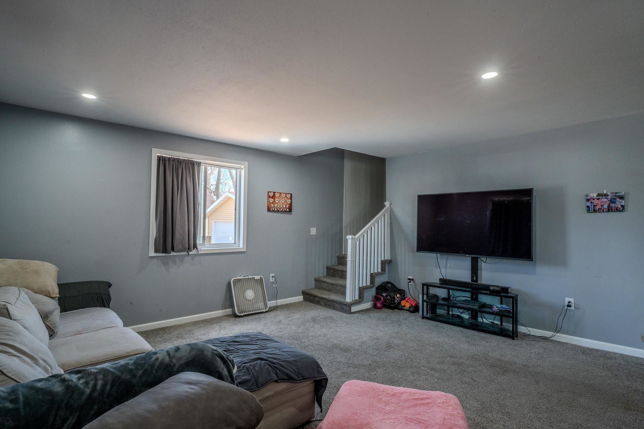 1013 9TH AVENUE, Antigo, Wisconsin 54409, 4 Bedrooms Bedrooms, ,2 BathroomsBathrooms,Residential,For Sale,1013 9TH AVENUE,22603763