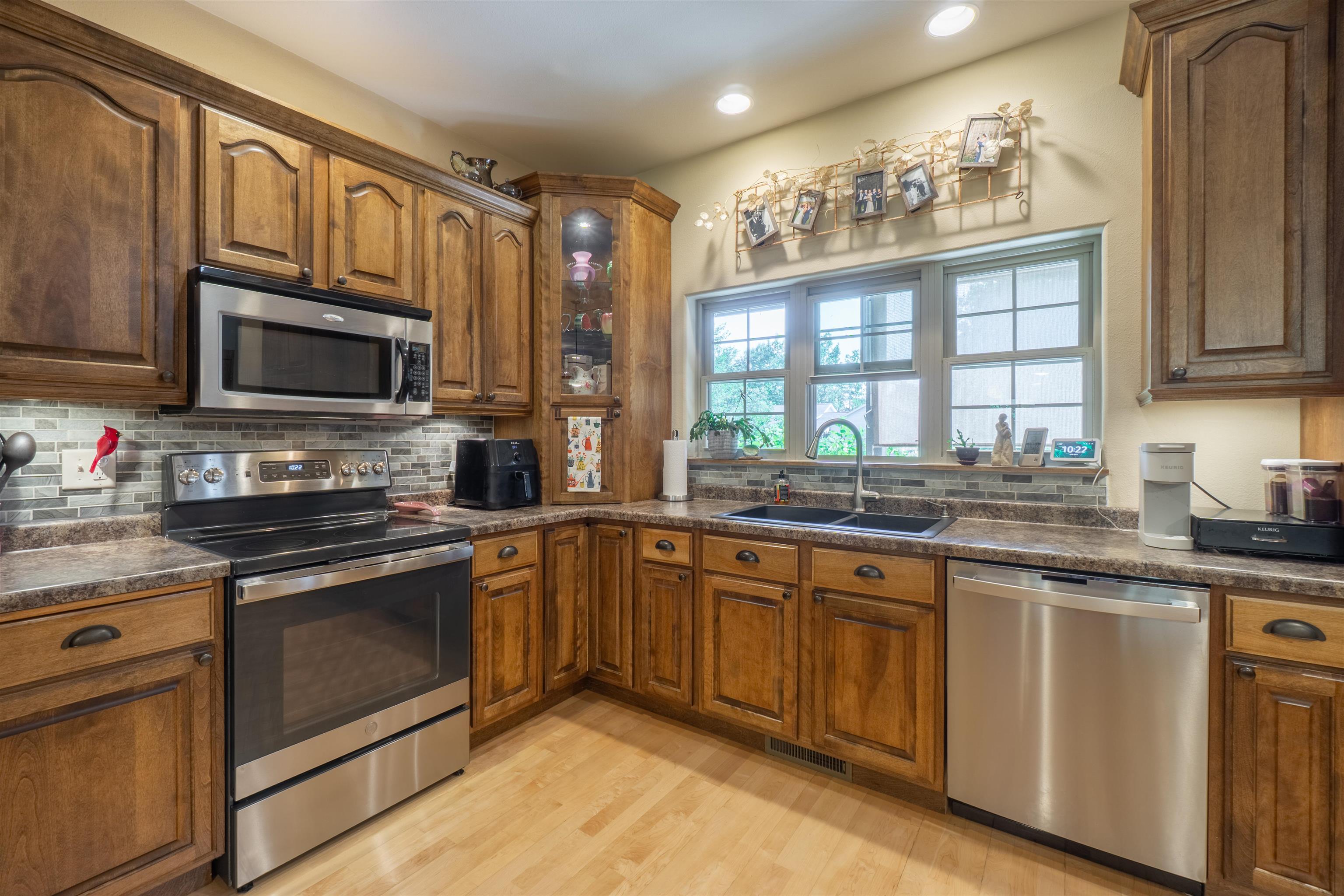 309 WINNEBAGO AVENUE, Hatley, Wisconsin 54440, 3 Bedrooms Bedrooms, ,2 BathroomsBathrooms,Residential,For Sale,309 WINNEBAGO AVENUE,22603767
