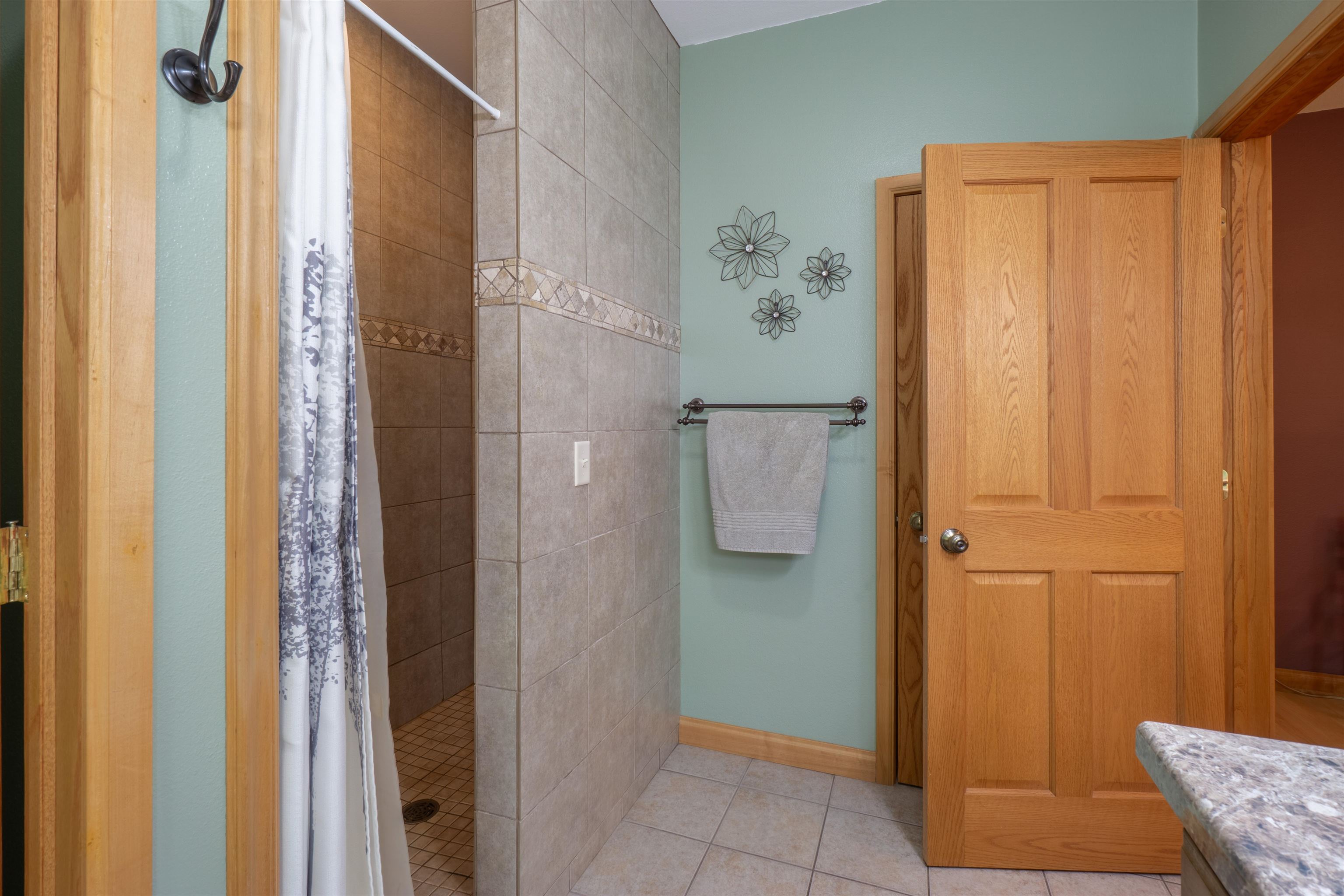 309 WINNEBAGO AVENUE, Hatley, Wisconsin 54440, 3 Bedrooms Bedrooms, ,2 BathroomsBathrooms,Residential,For Sale,309 WINNEBAGO AVENUE,22603767