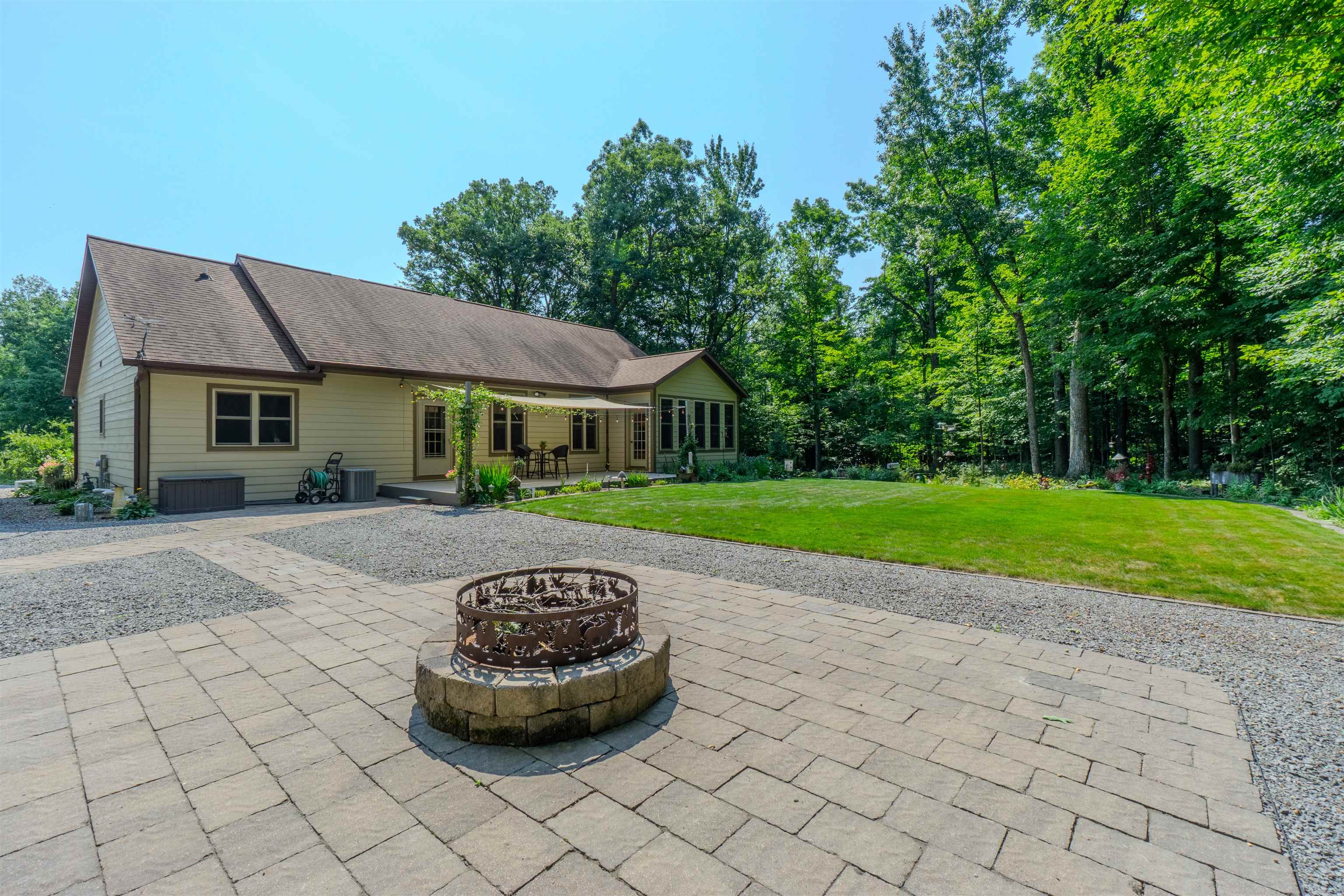 309 WINNEBAGO AVENUE, Hatley, Wisconsin 54440, 3 Bedrooms Bedrooms, ,2 BathroomsBathrooms,Residential,For Sale,309 WINNEBAGO AVENUE,22603767