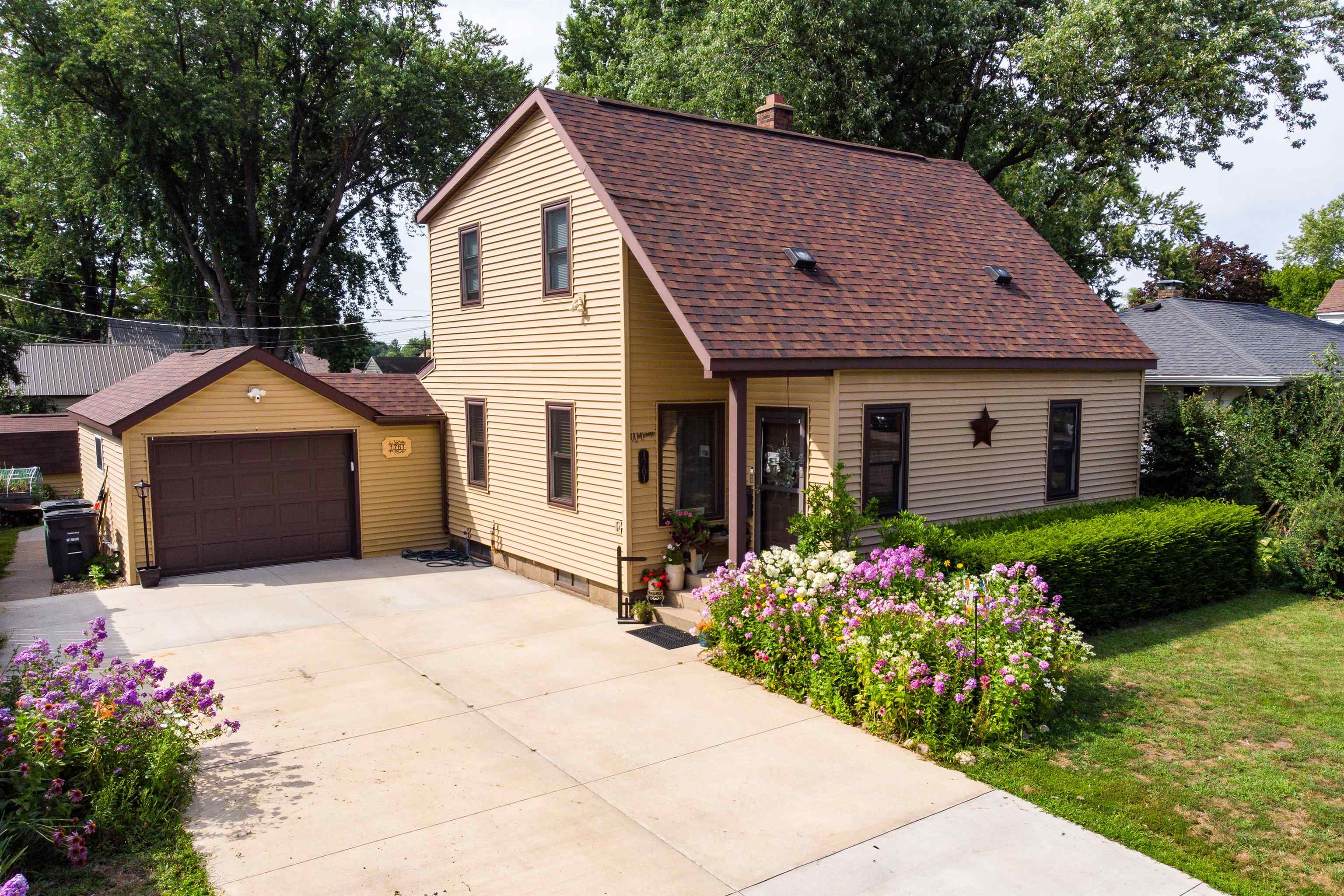 1761 SMITH STREET, Wisconsin Rapids, Wisconsin 54494, 3 Bedrooms Bedrooms, ,2 BathroomsBathrooms,Residential,For Sale,1761 SMITH STREET,22603771
