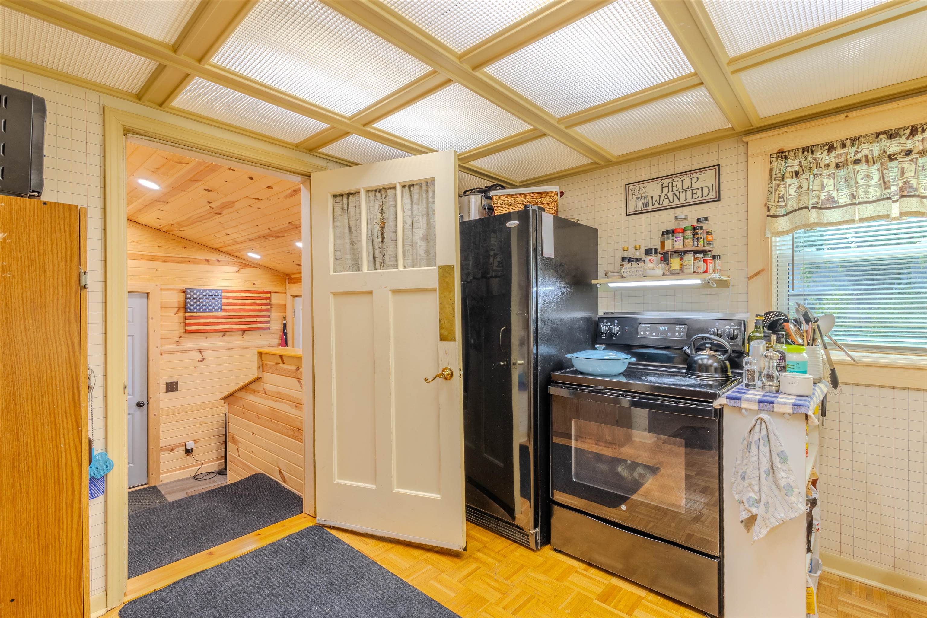 1761 SMITH STREET, Wisconsin Rapids, Wisconsin 54494, 3 Bedrooms Bedrooms, ,2 BathroomsBathrooms,Residential,For Sale,1761 SMITH STREET,22603771