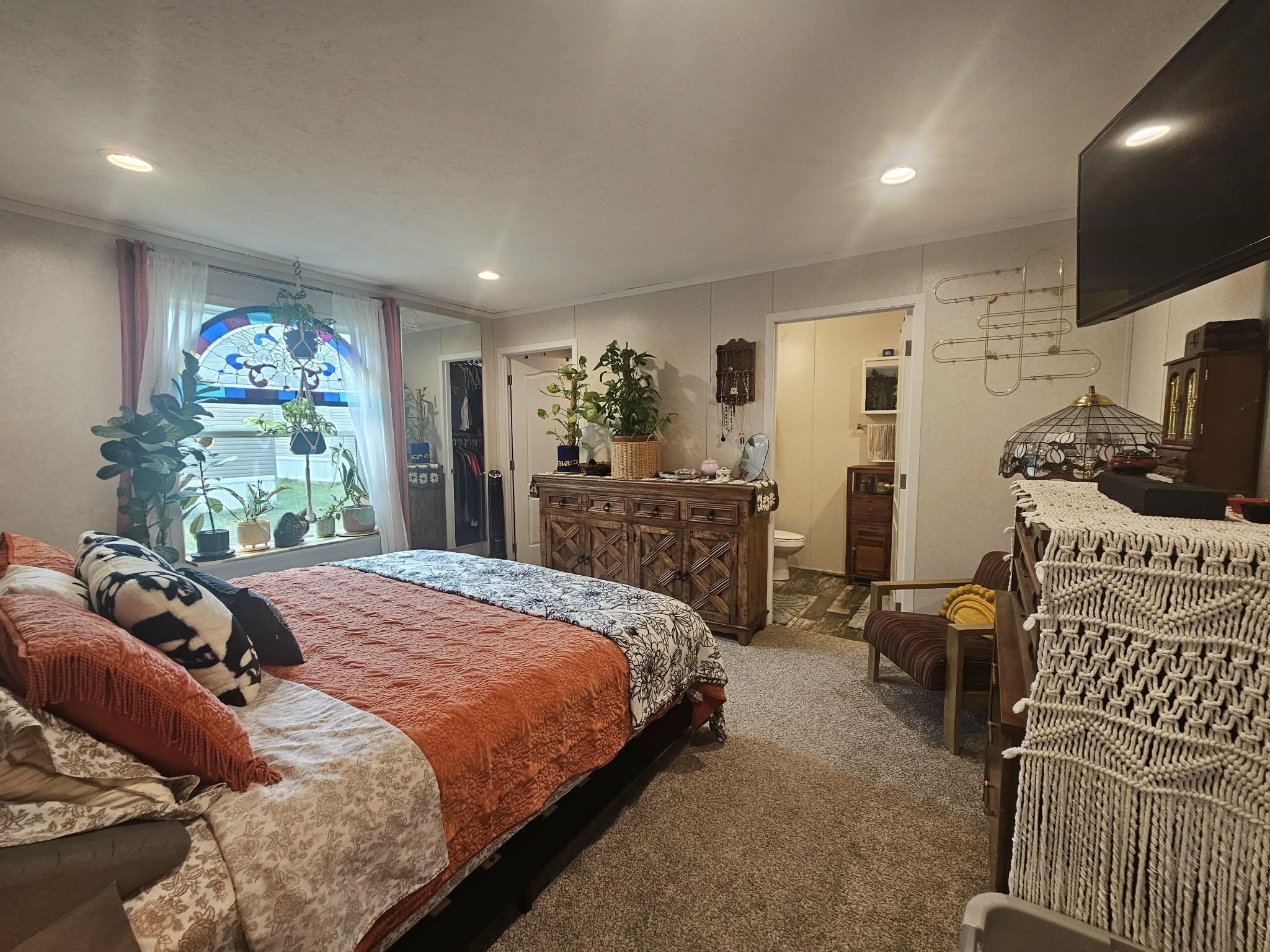 905 E KALSCHED STREET, Marshfield, Wisconsin 54449, 3 Bedrooms Bedrooms, ,2 BathroomsBathrooms,Residential,For Sale,905 E KALSCHED STREET,22603779