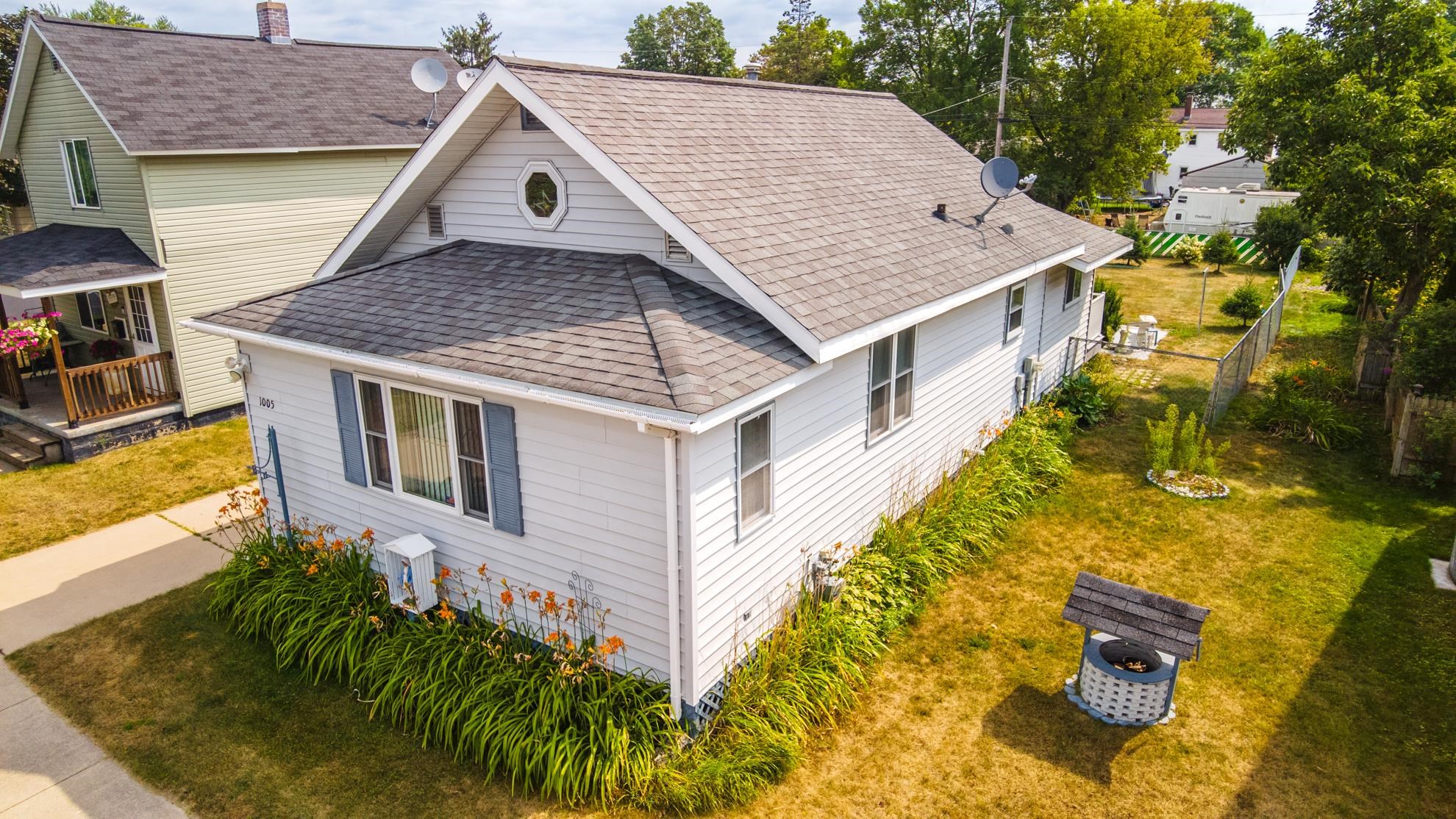 1005 S 12TH AVENUE, Wausau, Wisconsin 54401, 2 Bedrooms Bedrooms, ,1 BathroomBathrooms,Residential,For Sale,1005 S 12TH AVENUE,22603785