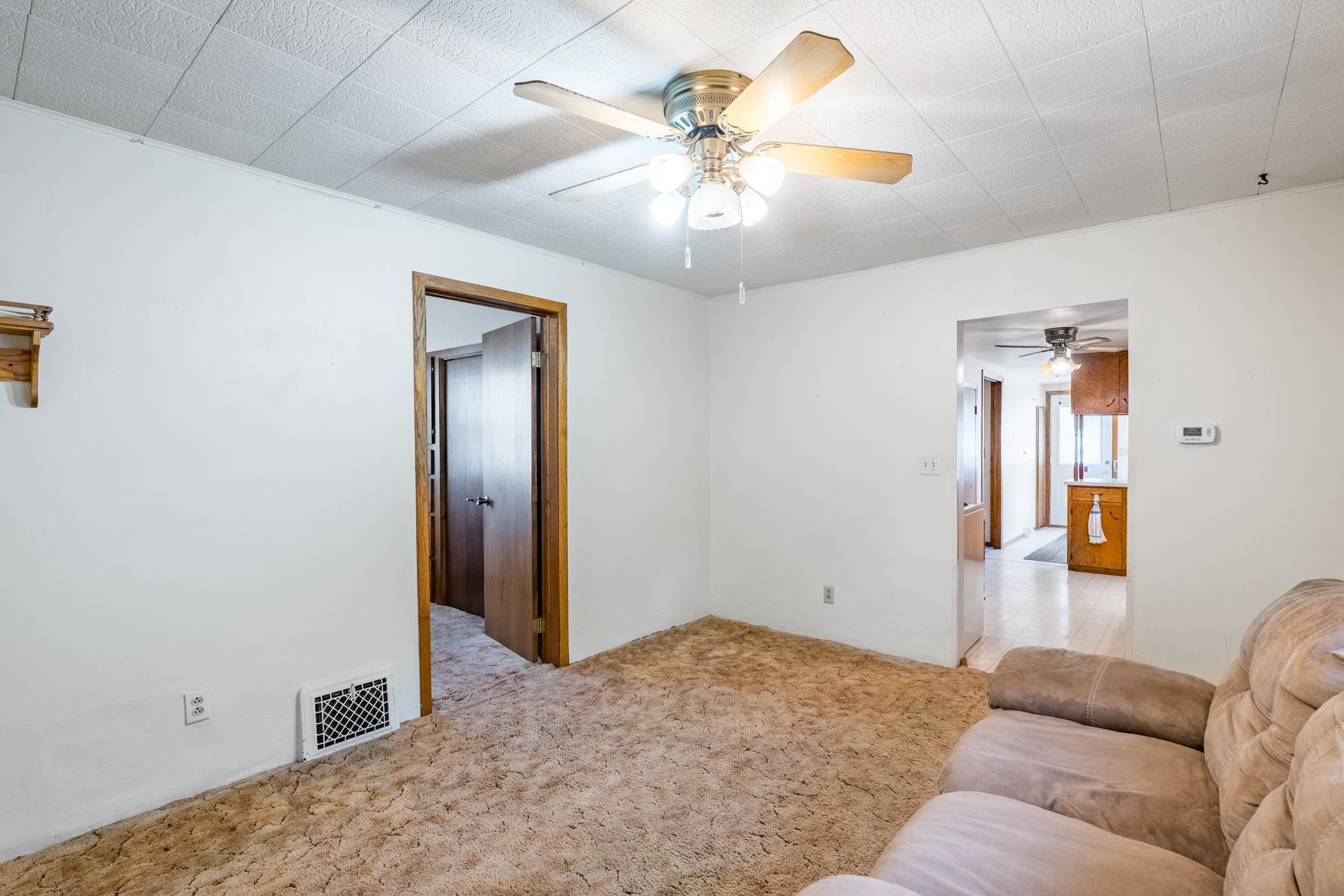 1005 S 12TH AVENUE, Wausau, Wisconsin 54401, 2 Bedrooms Bedrooms, ,1 BathroomBathrooms,Residential,For Sale,1005 S 12TH AVENUE,22603785