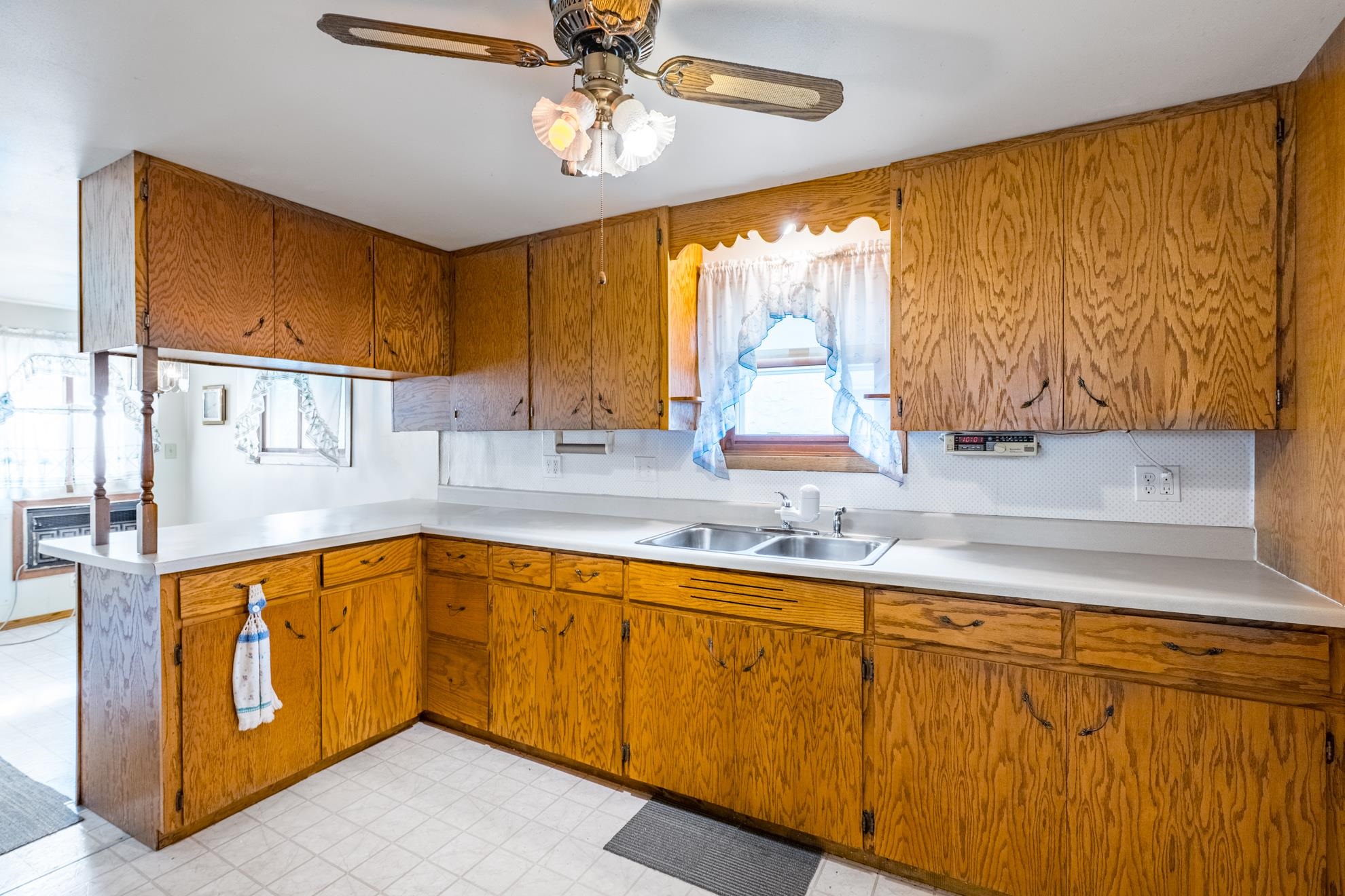 1005 S 12TH AVENUE, Wausau, Wisconsin 54401, 2 Bedrooms Bedrooms, ,1 BathroomBathrooms,Residential,For Sale,1005 S 12TH AVENUE,22603785