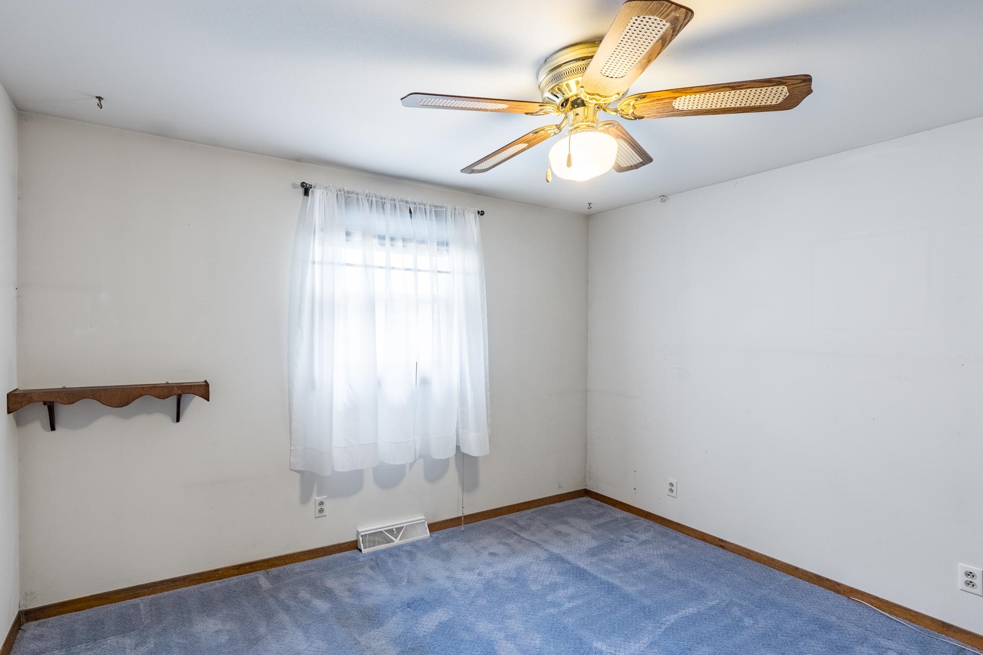 1005 S 12TH AVENUE, Wausau, Wisconsin 54401, 2 Bedrooms Bedrooms, ,1 BathroomBathrooms,Residential,For Sale,1005 S 12TH AVENUE,22603785