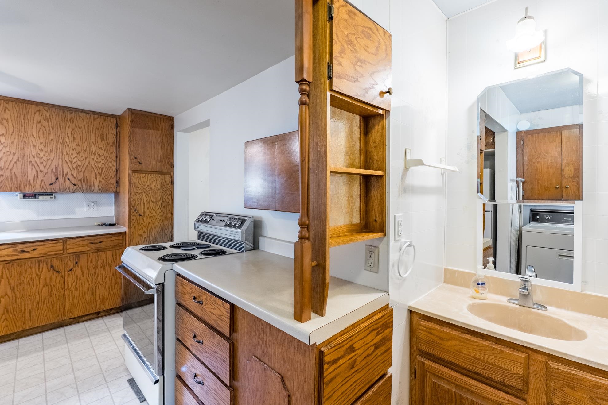 1005 S 12TH AVENUE, Wausau, Wisconsin 54401, 2 Bedrooms Bedrooms, ,1 BathroomBathrooms,Residential,For Sale,1005 S 12TH AVENUE,22603785