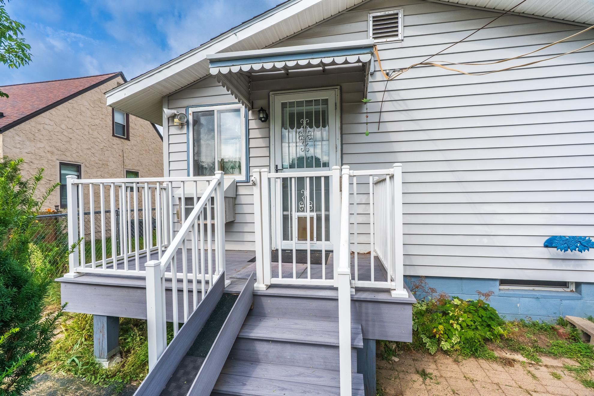 1005 S 12TH AVENUE, Wausau, Wisconsin 54401, 2 Bedrooms Bedrooms, ,1 BathroomBathrooms,Residential,For Sale,1005 S 12TH AVENUE,22603785