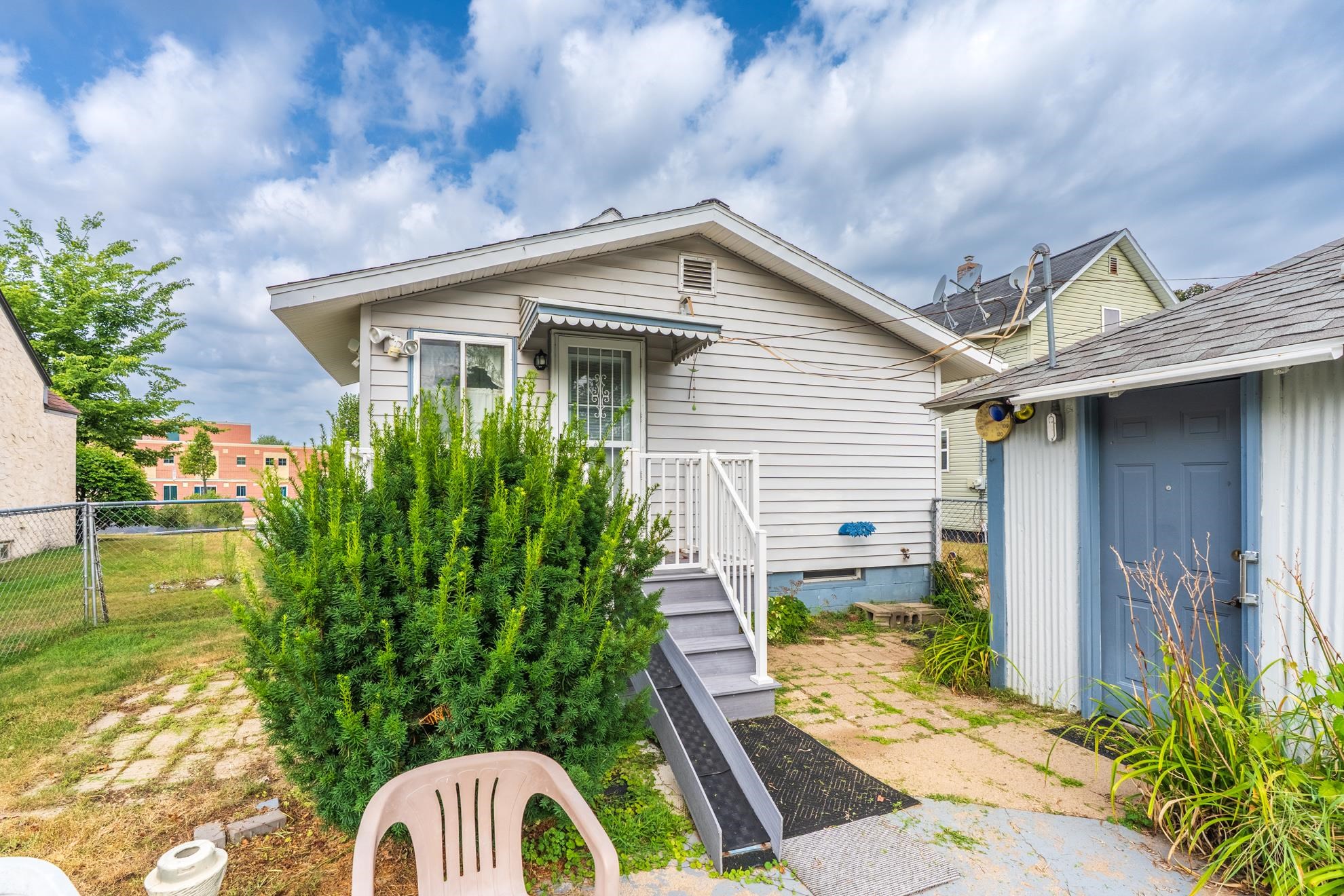 1005 S 12TH AVENUE, Wausau, Wisconsin 54401, 2 Bedrooms Bedrooms, ,1 BathroomBathrooms,Residential,For Sale,1005 S 12TH AVENUE,22603785