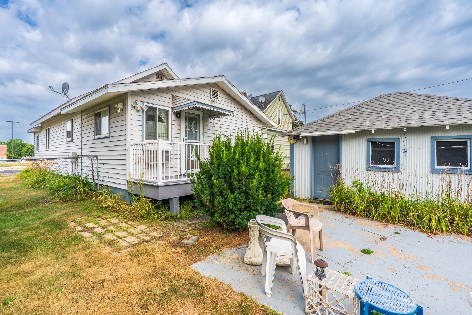 1005 S 12TH AVENUE, Wausau, Wisconsin 54401, 2 Bedrooms Bedrooms, ,1 BathroomBathrooms,Residential,For Sale,1005 S 12TH AVENUE,22603785