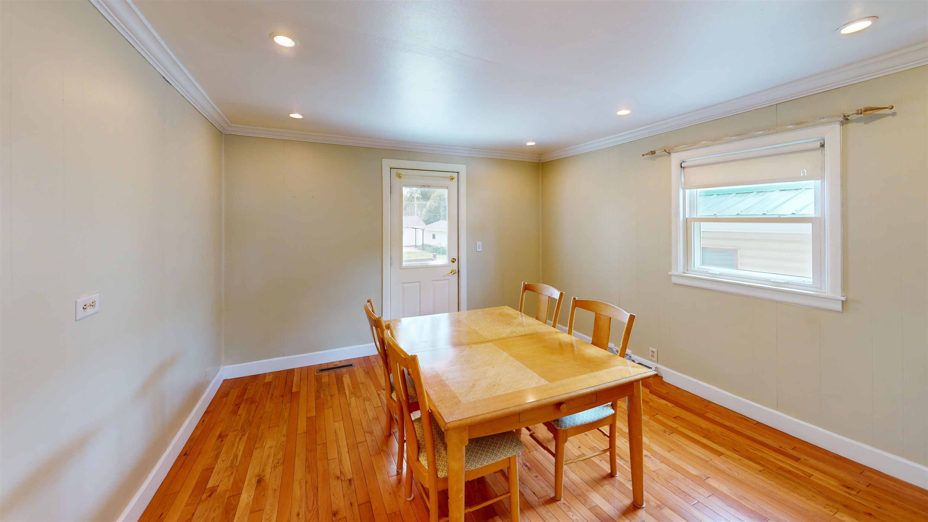 609 N ASH AVENUE, Marshfield, Wisconsin 54449, 3 Bedrooms Bedrooms, ,1 BathroomBathrooms,Residential,For Sale,609 N ASH AVENUE,22603786