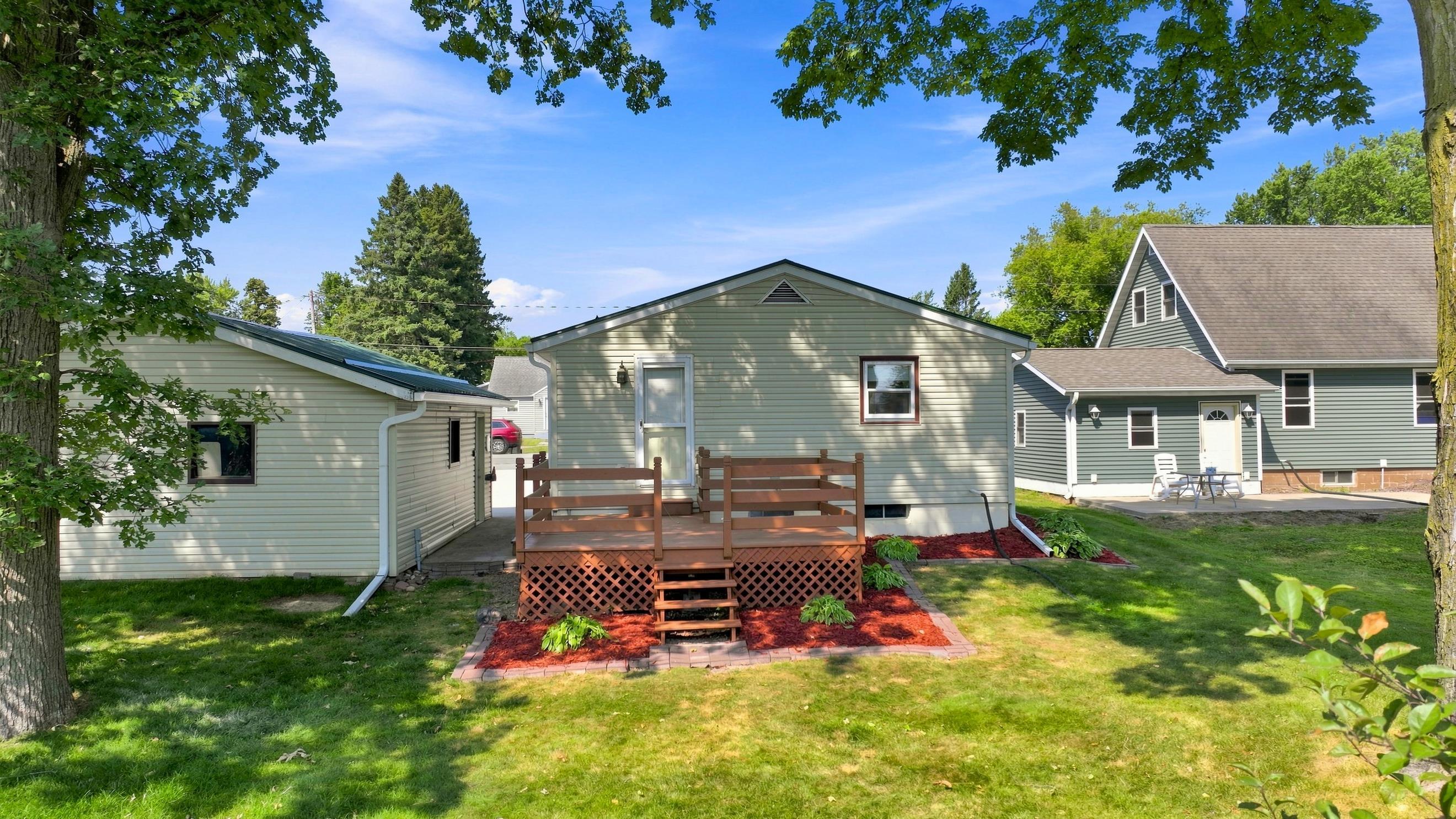 609 N ASH AVENUE, Marshfield, Wisconsin 54449, 3 Bedrooms Bedrooms, ,1 BathroomBathrooms,Residential,For Sale,609 N ASH AVENUE,22603786