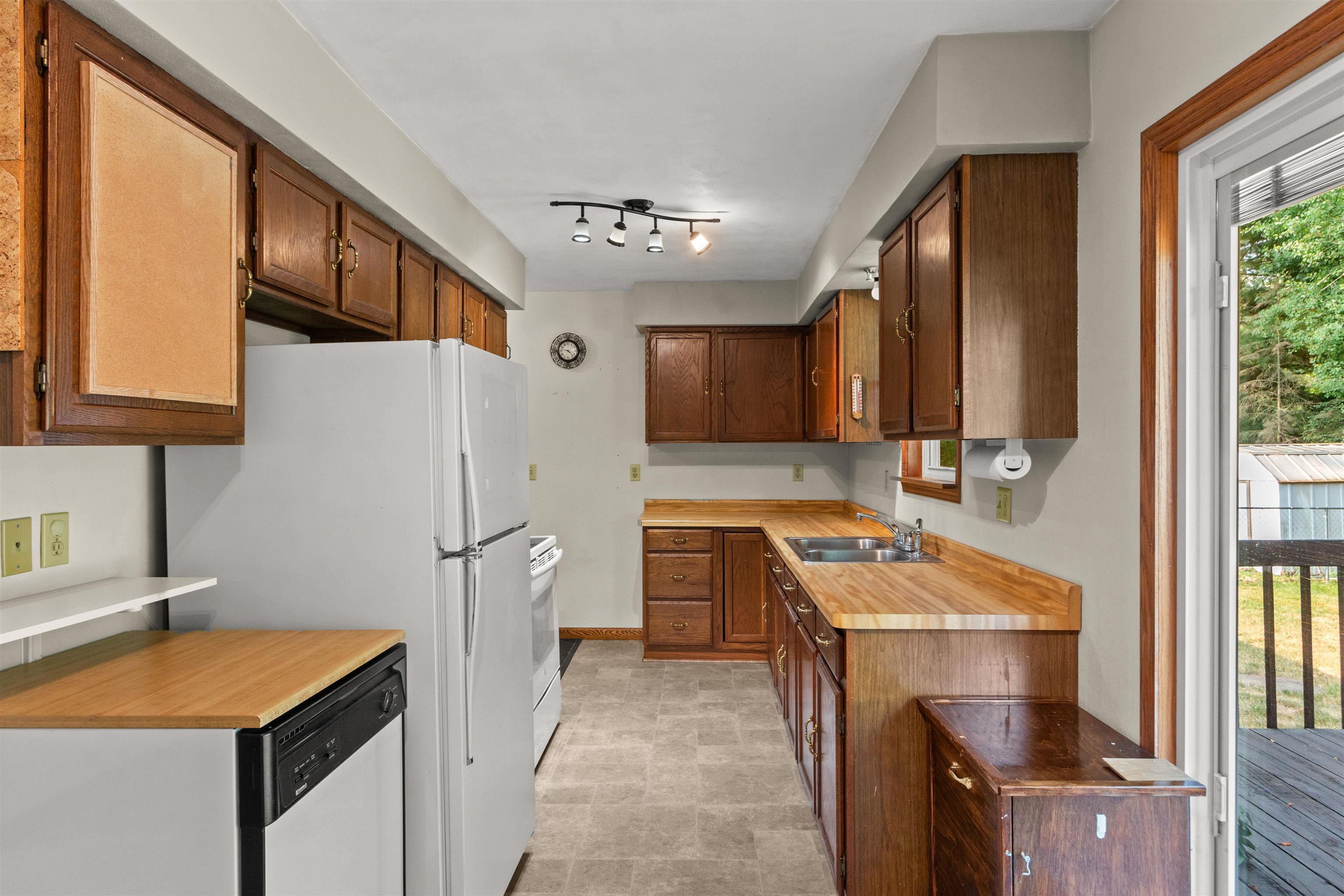 3206 CECIL STREET, Weston, Wisconsin 54476, 3 Bedrooms Bedrooms, ,2 BathroomsBathrooms,Residential,For Sale,3206 CECIL STREET,22603787
