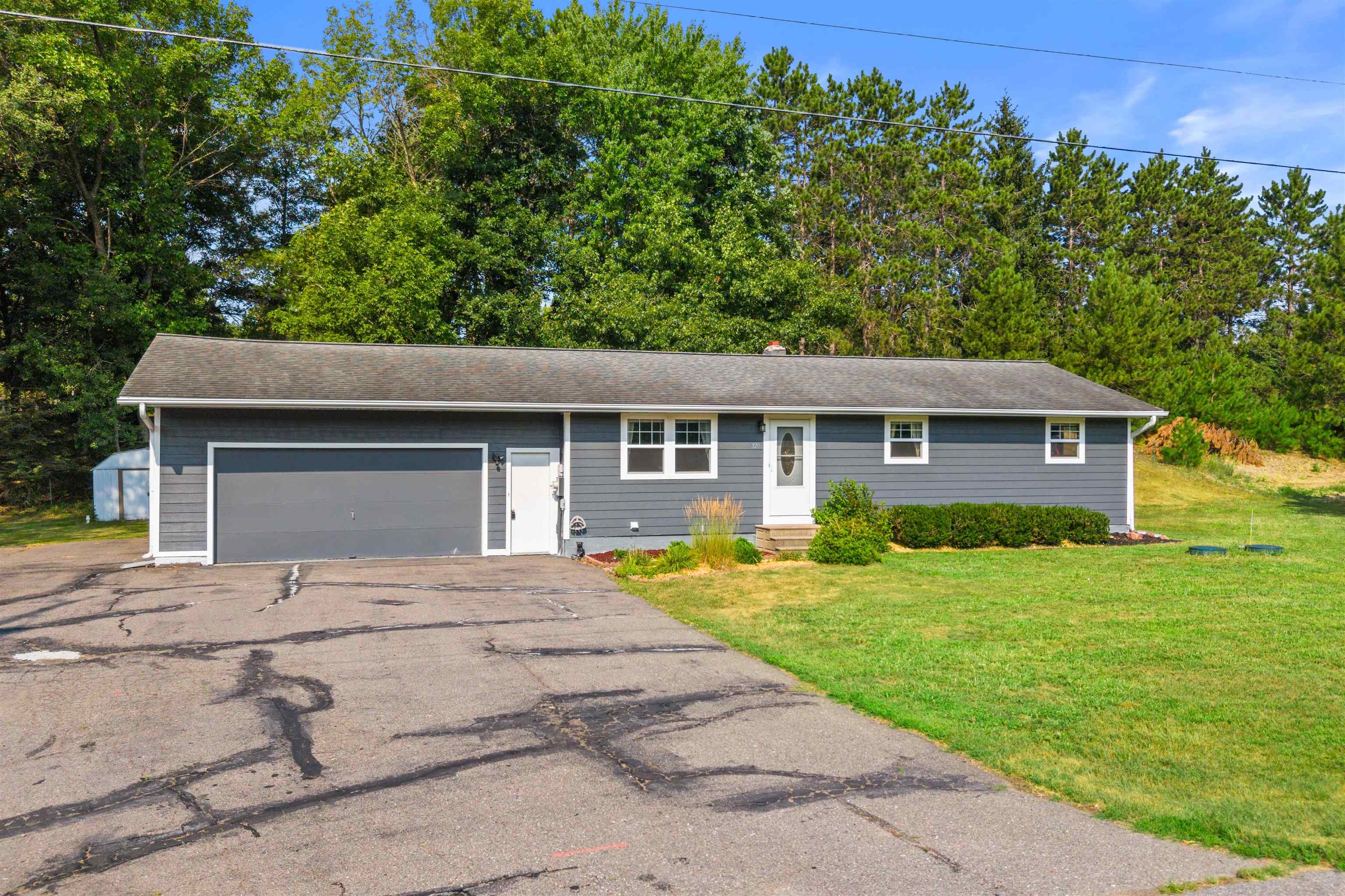 3206 CECIL STREET, Weston, Wisconsin 54476, 3 Bedrooms Bedrooms, ,2 BathroomsBathrooms,Residential,For Sale,3206 CECIL STREET,22603787