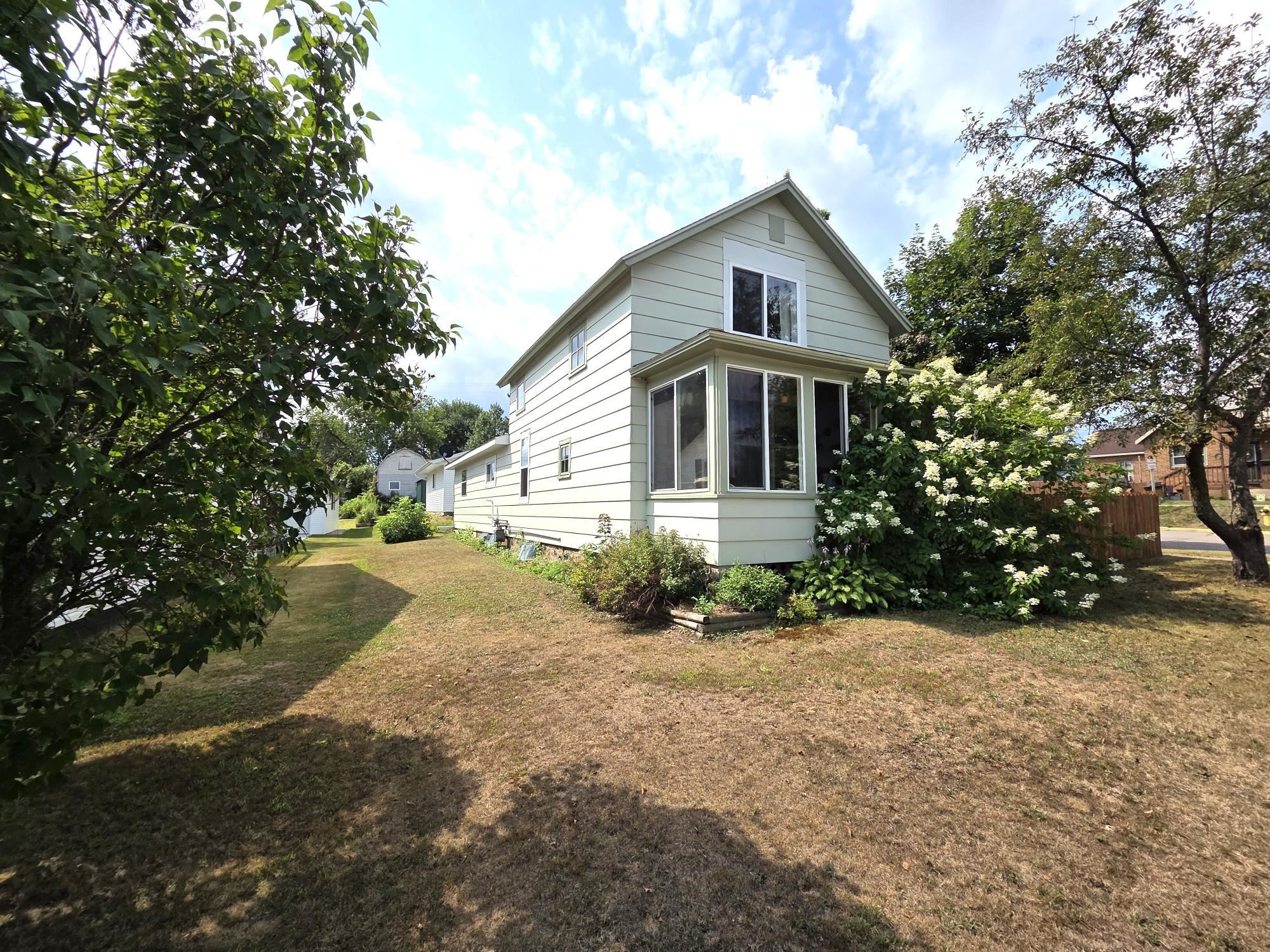 104 RIVER STREET, Tomahawk, Wisconsin 54487, 3 Bedrooms Bedrooms, ,1 BathroomBathrooms,Residential,For Sale,104 RIVER STREET,22603789