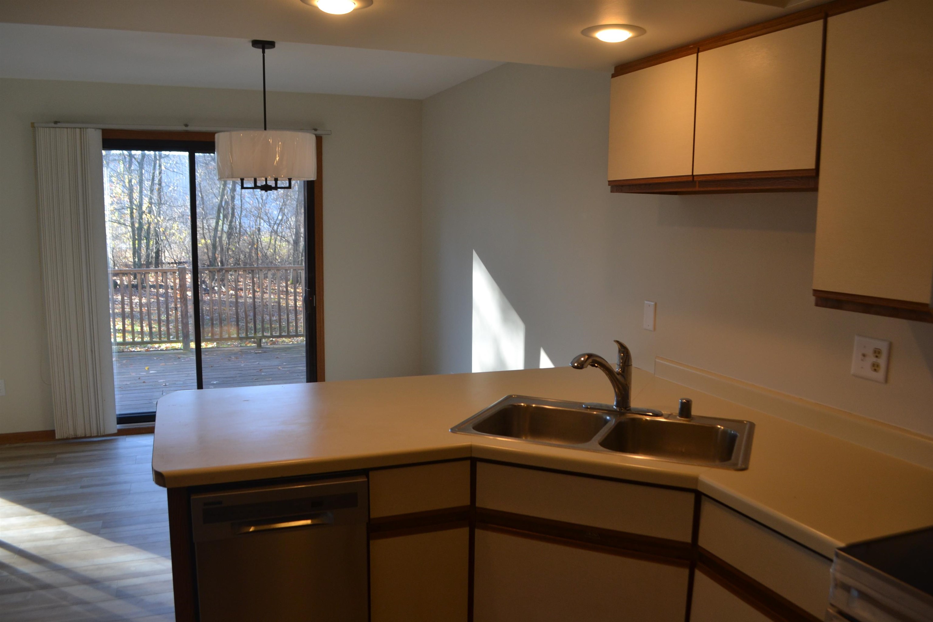 3207 EAU CLAIRE AVENUE, Weston, Wisconsin 54476, 2 Bedrooms Bedrooms, ,1 BathroomBathrooms,Residential,For Rent,3207 EAU CLAIRE AVENUE,22603791