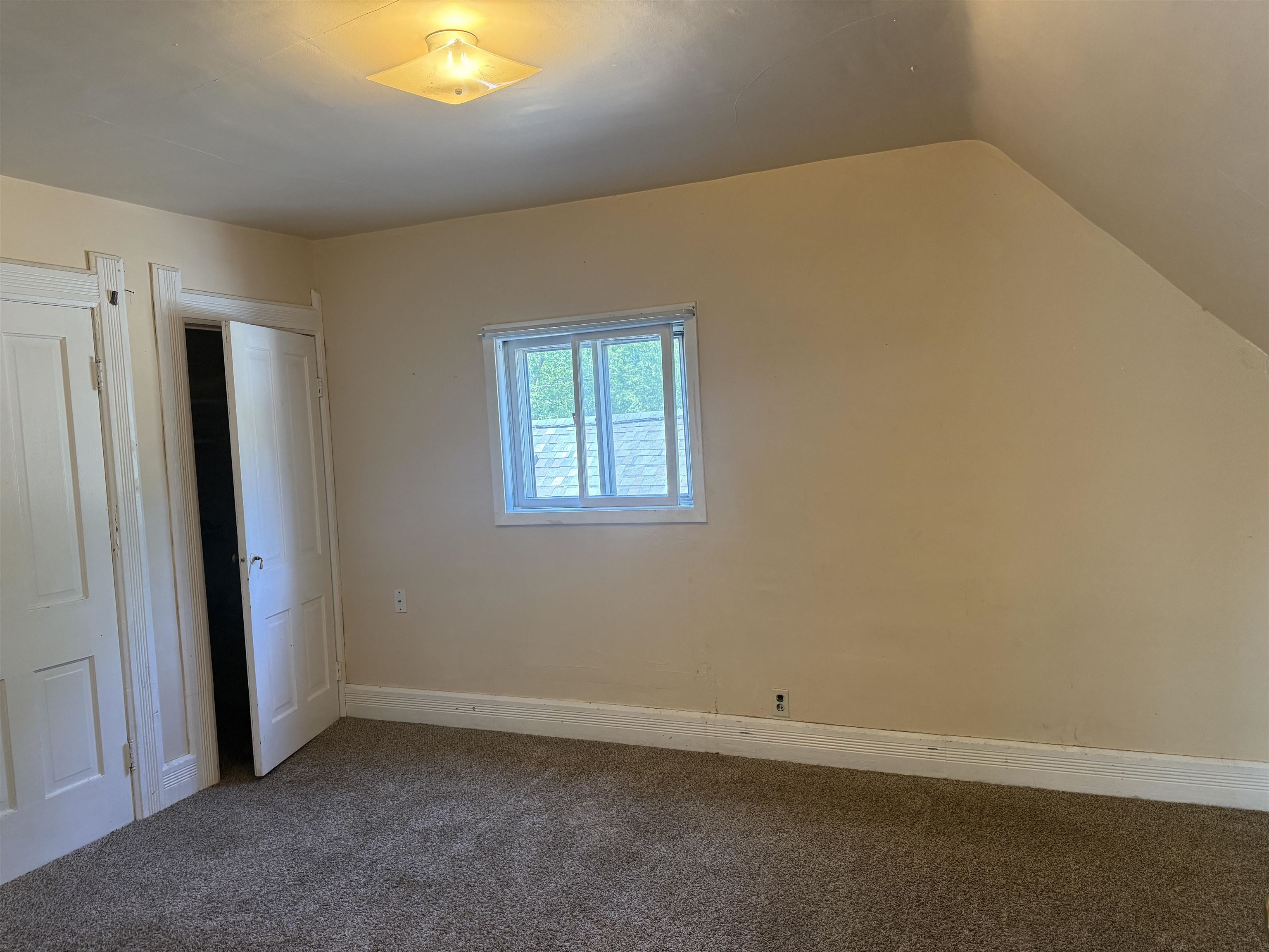 1412 E 6TH STREET, Merrill, Wisconsin 54452, 3 Bedrooms Bedrooms, 6 Rooms Rooms,2 BathroomsBathrooms,Multi-family,For Sale,1412 E 6TH STREET,22603799