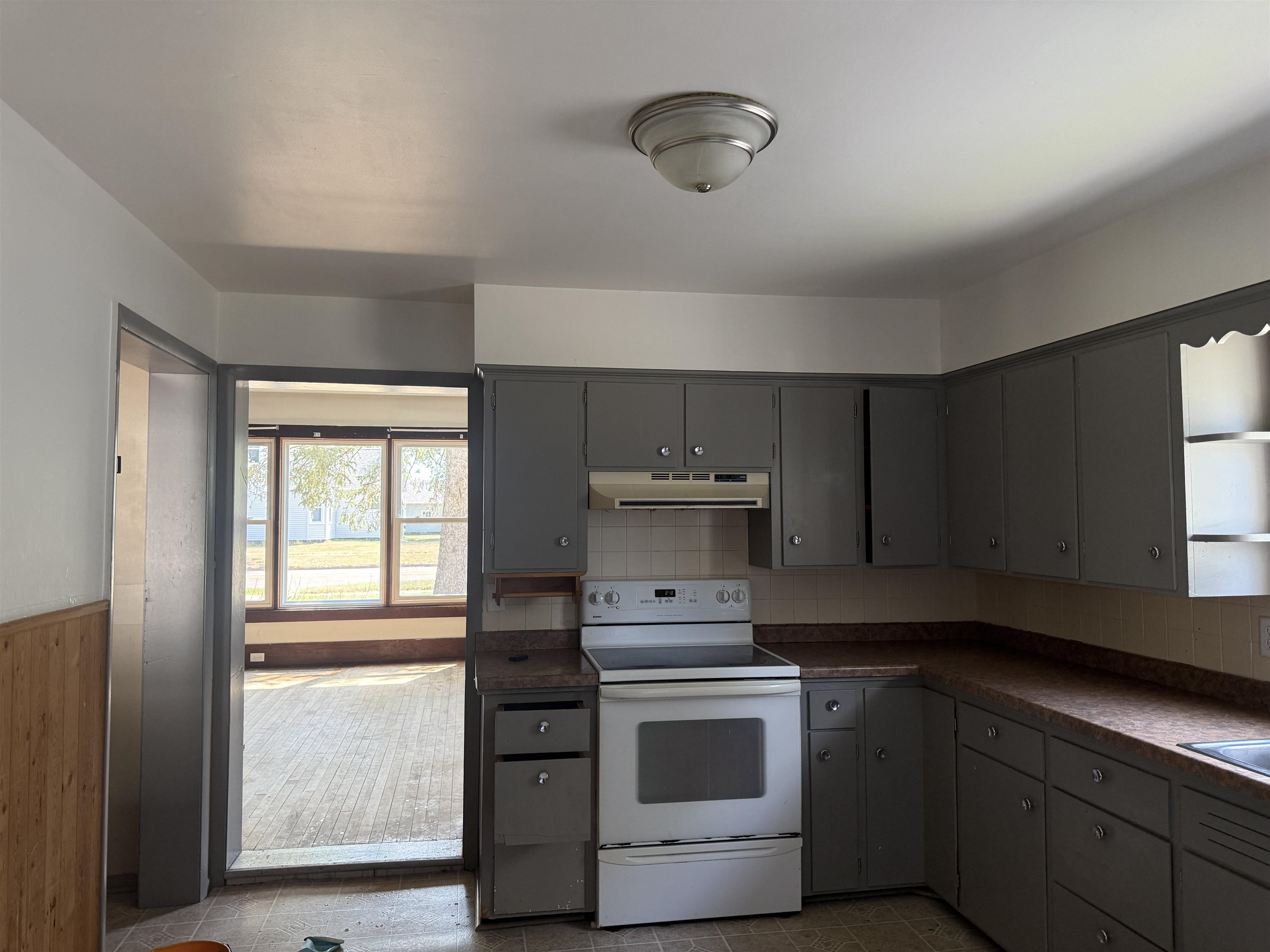1412 E 6TH STREET, Merrill, Wisconsin 54452, 3 Bedrooms Bedrooms, 6 Rooms Rooms,2 BathroomsBathrooms,Multi-family,For Sale,1412 E 6TH STREET,22603799