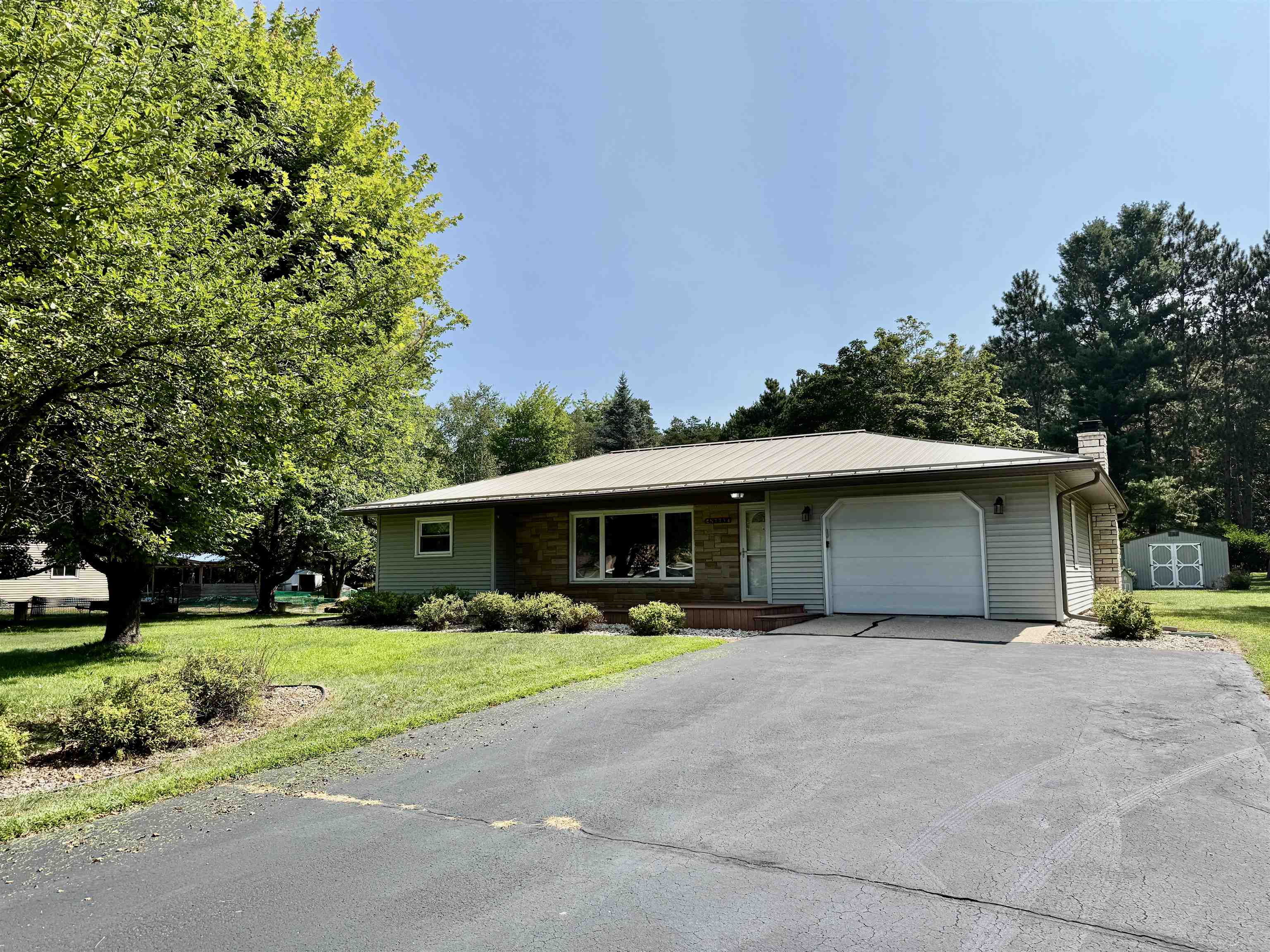 N7734 COUNTY ROAD J, Iola, Wisconsin 54085, 2 Bedrooms Bedrooms, ,1 BathroomBathrooms,Residential,For Sale,N7734 COUNTY ROAD J,22603802