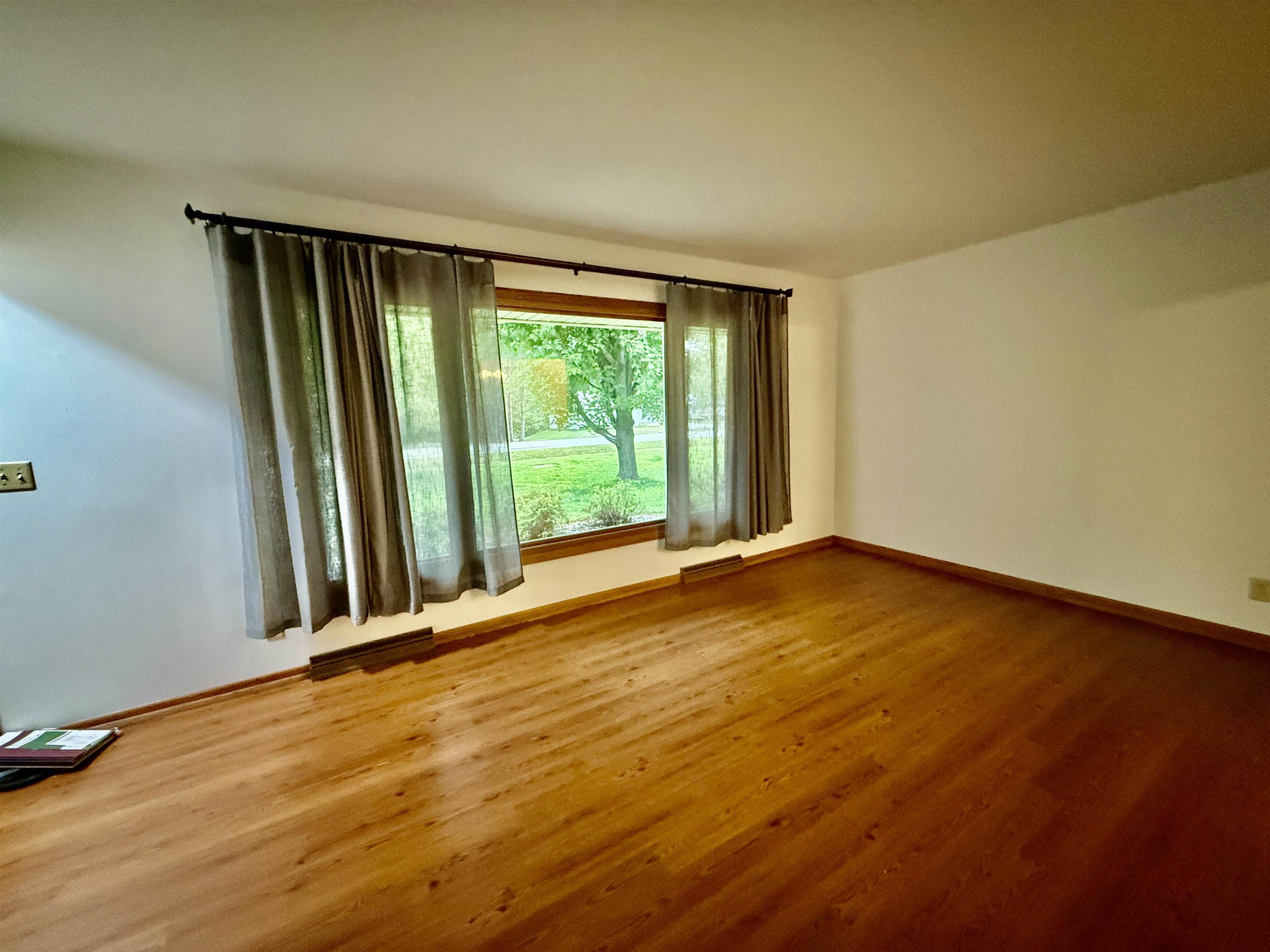 N7734 COUNTY ROAD J, Iola, Wisconsin 54085, 2 Bedrooms Bedrooms, ,1 BathroomBathrooms,Residential,For Sale,N7734 COUNTY ROAD J,22603802