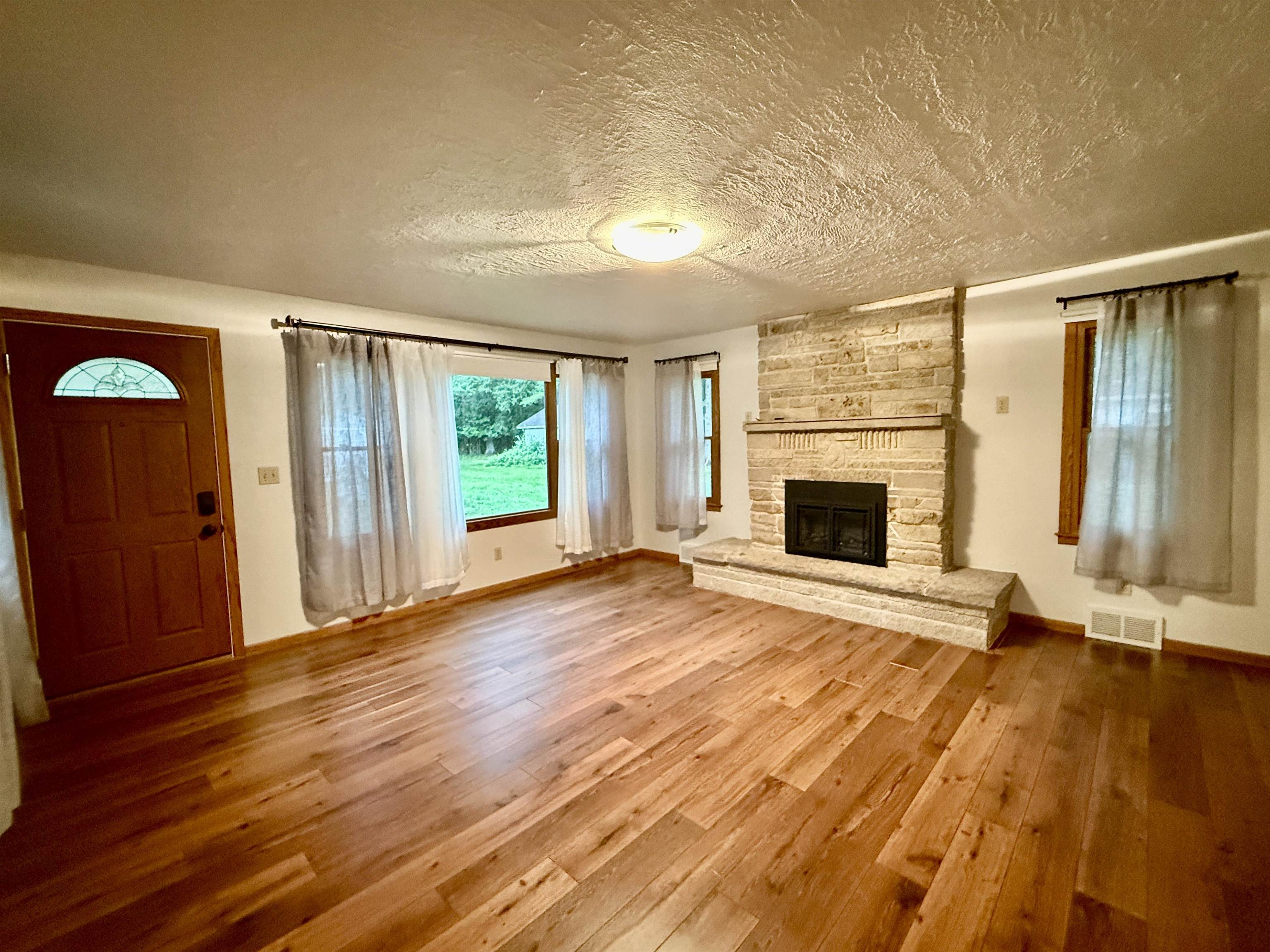 N7734 COUNTY ROAD J, Iola, Wisconsin 54085, 2 Bedrooms Bedrooms, ,1 BathroomBathrooms,Residential,For Sale,N7734 COUNTY ROAD J,22603802