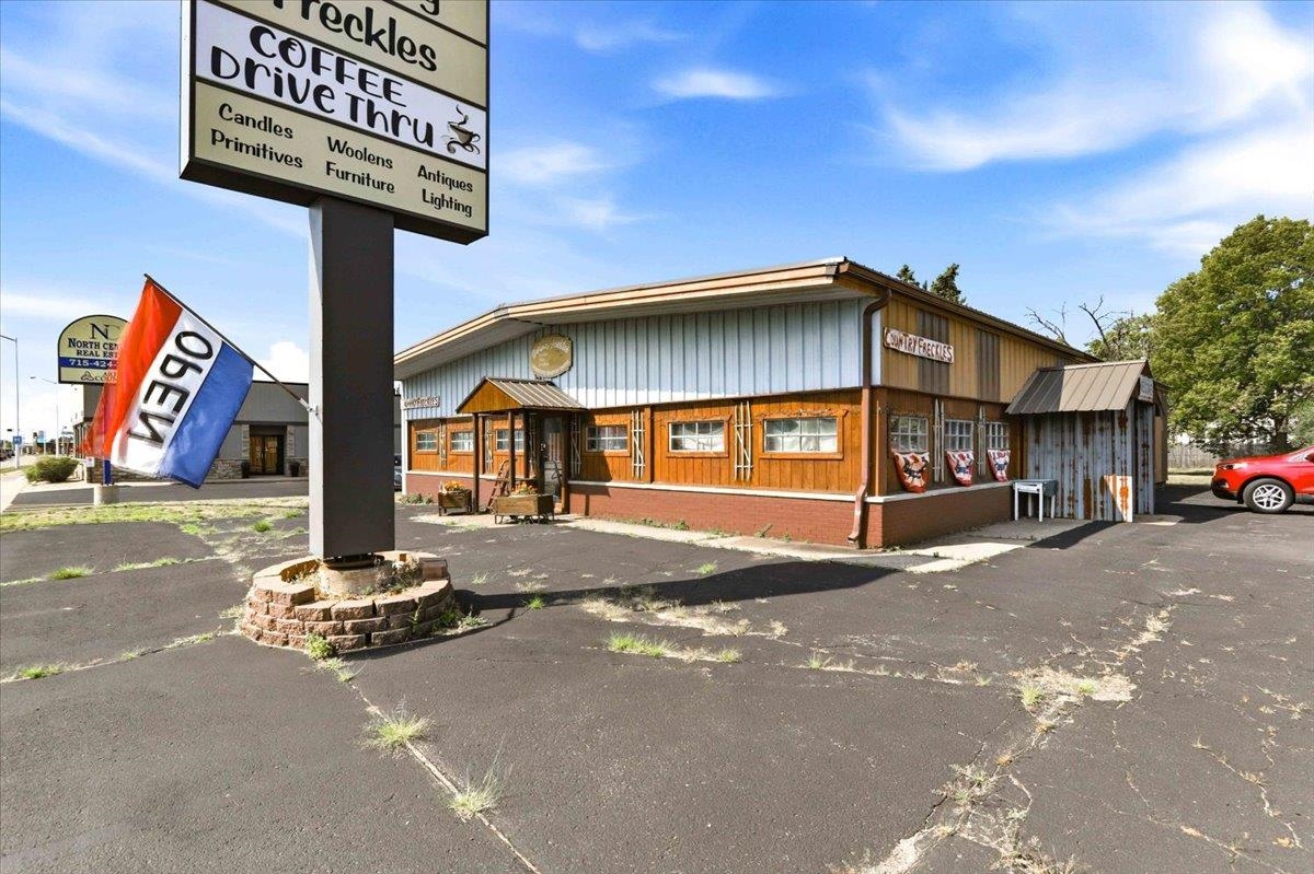 1010 8TH STREET SOUTH, Wisconsin Rapids, Wisconsin 54494, ,Commercial/industrial,For Sale,1010 8TH STREET SOUTH,22603808