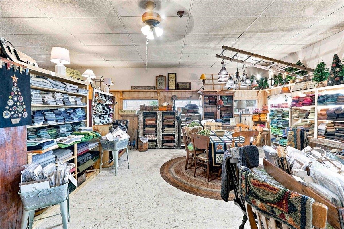 1010 8TH STREET SOUTH, Wisconsin Rapids, Wisconsin 54494, ,Commercial/industrial,For Sale,1010 8TH STREET SOUTH,22603808