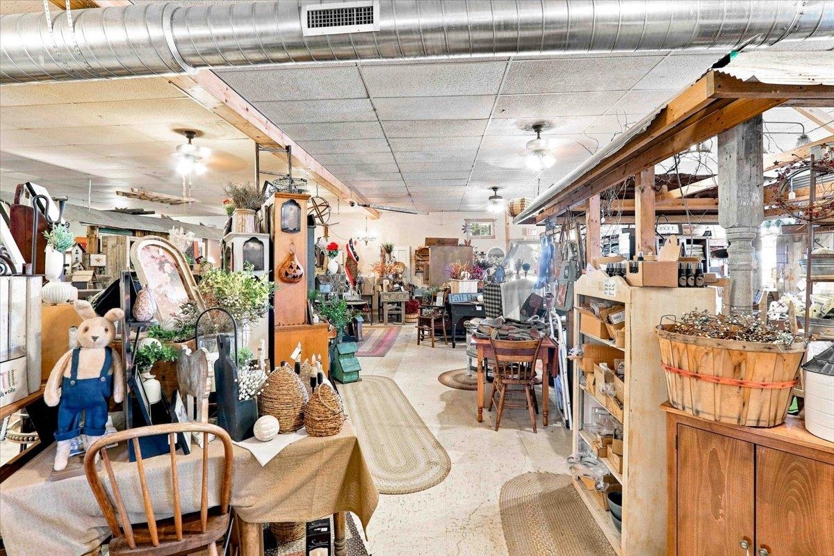 1010 8TH STREET SOUTH, Wisconsin Rapids, Wisconsin 54494, ,Commercial/industrial,For Sale,1010 8TH STREET SOUTH,22603808