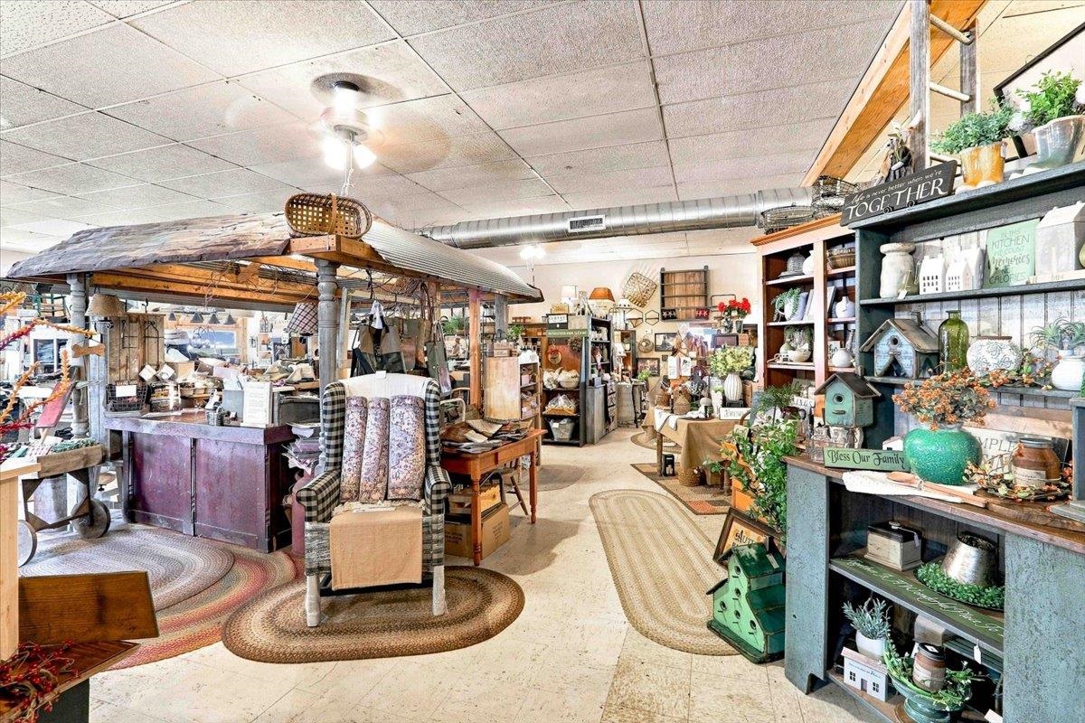 1010 8TH STREET SOUTH, Wisconsin Rapids, Wisconsin 54494, ,Commercial/industrial,For Sale,1010 8TH STREET SOUTH,22603808