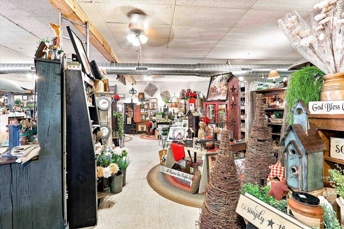 1010 8TH STREET SOUTH, Wisconsin Rapids, Wisconsin 54494, ,Commercial/industrial,For Sale,1010 8TH STREET SOUTH,22603808