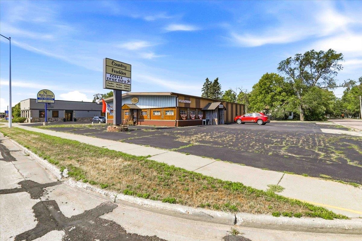 1010 8TH STREET SOUTH, Wisconsin Rapids, Wisconsin 54494, ,Commercial/industrial,For Sale,1010 8TH STREET SOUTH,22603808