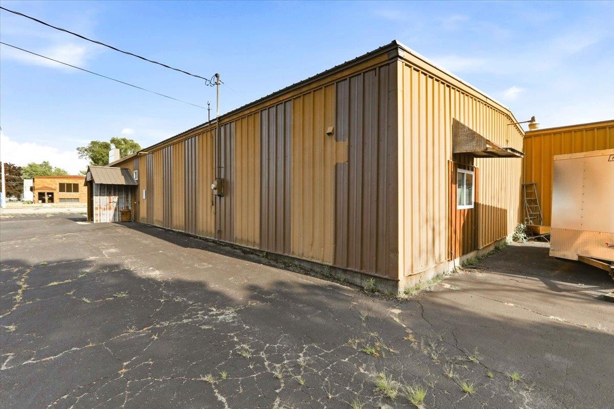1010 8TH STREET SOUTH, Wisconsin Rapids, Wisconsin 54494, ,Commercial/industrial,For Sale,1010 8TH STREET SOUTH,22603808