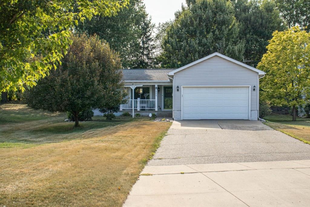 1606 BOS CREEK DRIVE, Wausau, Wisconsin 54401, 4 Bedrooms Bedrooms, ,3 BathroomsBathrooms,Residential,For Sale,1606 BOS CREEK DRIVE,22603828