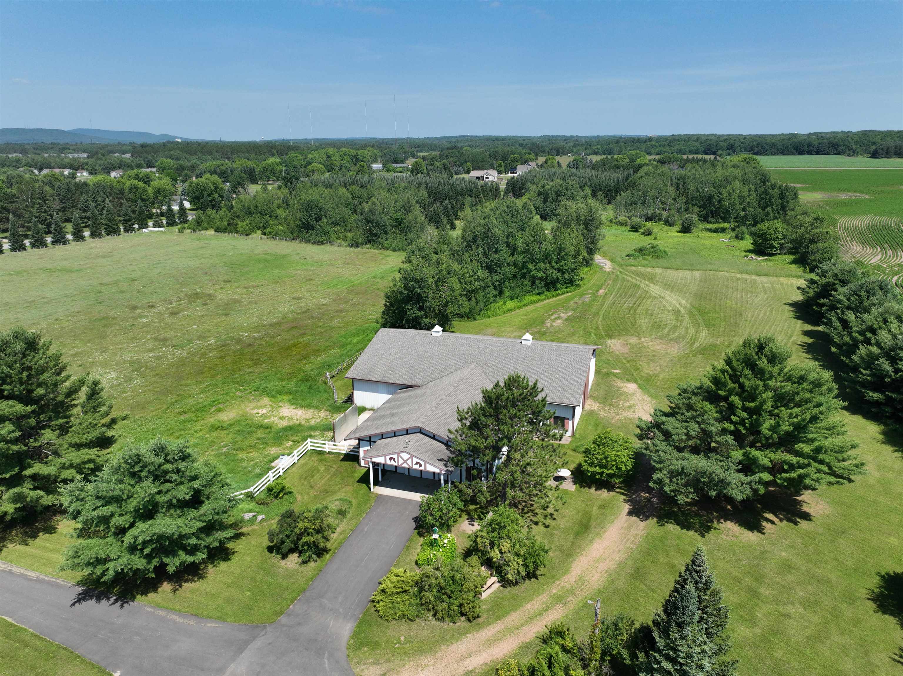2180 BLUEJAY LANE, Kronenwetter, Wisconsin 54455, 3 Bedrooms Bedrooms, ,3 BathroomsBathrooms,Residential,For Sale,2180 BLUEJAY LANE,22603830