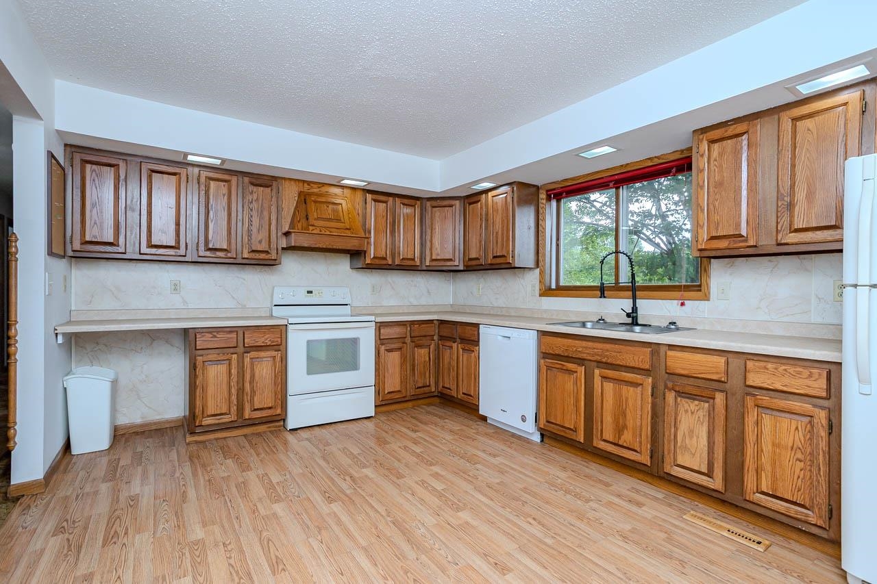 1943 PLANTATION LANE, Kronenwetter, Wisconsin 54455, 4 Bedrooms Bedrooms, ,3 BathroomsBathrooms,Residential,For Sale,1943 PLANTATION LANE,22603831