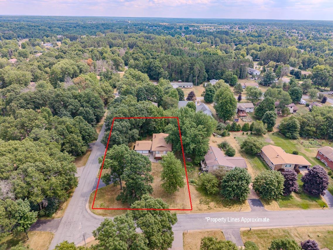 1943 PLANTATION LANE, Kronenwetter, Wisconsin 54455, 4 Bedrooms Bedrooms, ,3 BathroomsBathrooms,Residential,For Sale,1943 PLANTATION LANE,22603831