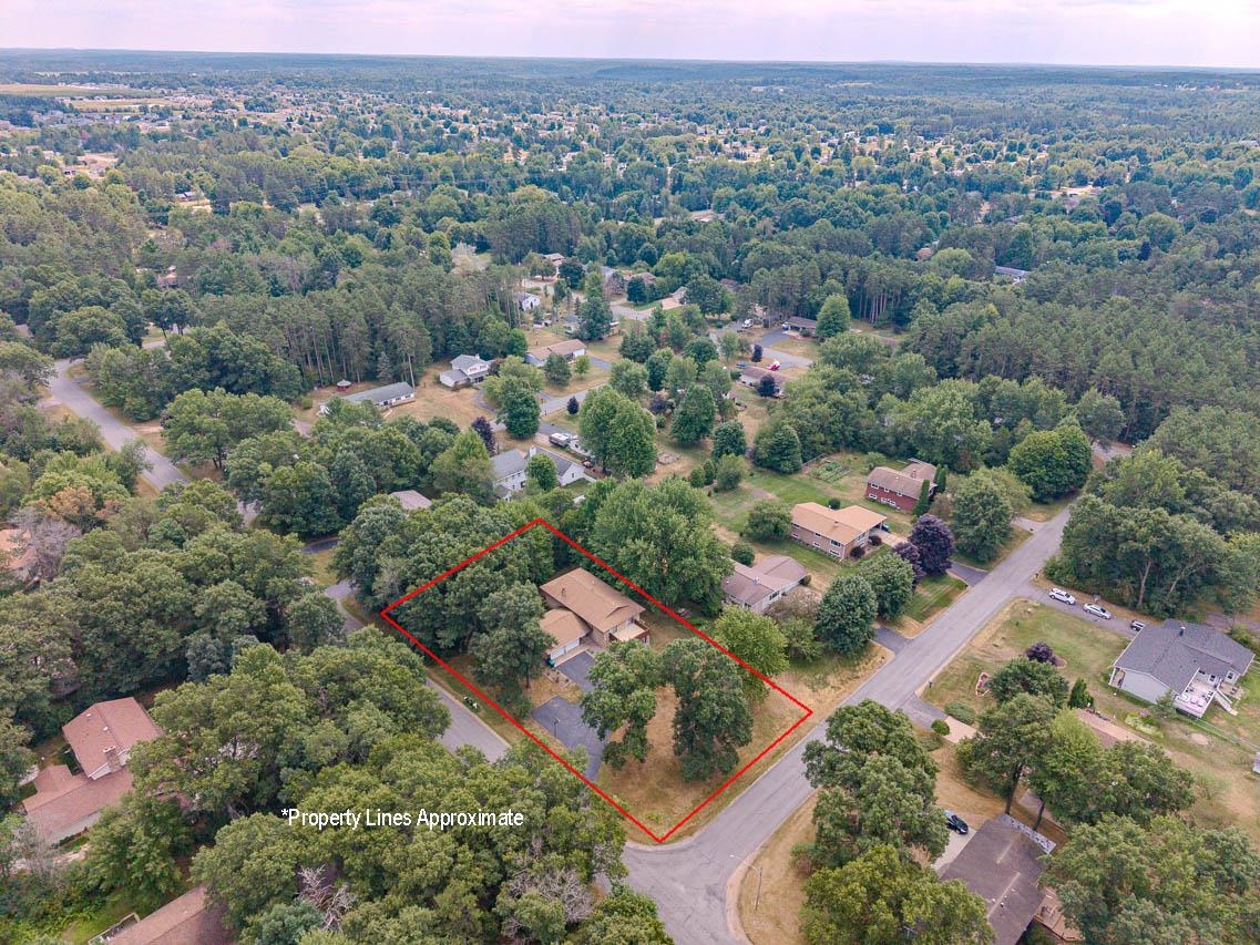1943 PLANTATION LANE, Kronenwetter, Wisconsin 54455, 4 Bedrooms Bedrooms, ,3 BathroomsBathrooms,Residential,For Sale,1943 PLANTATION LANE,22603831