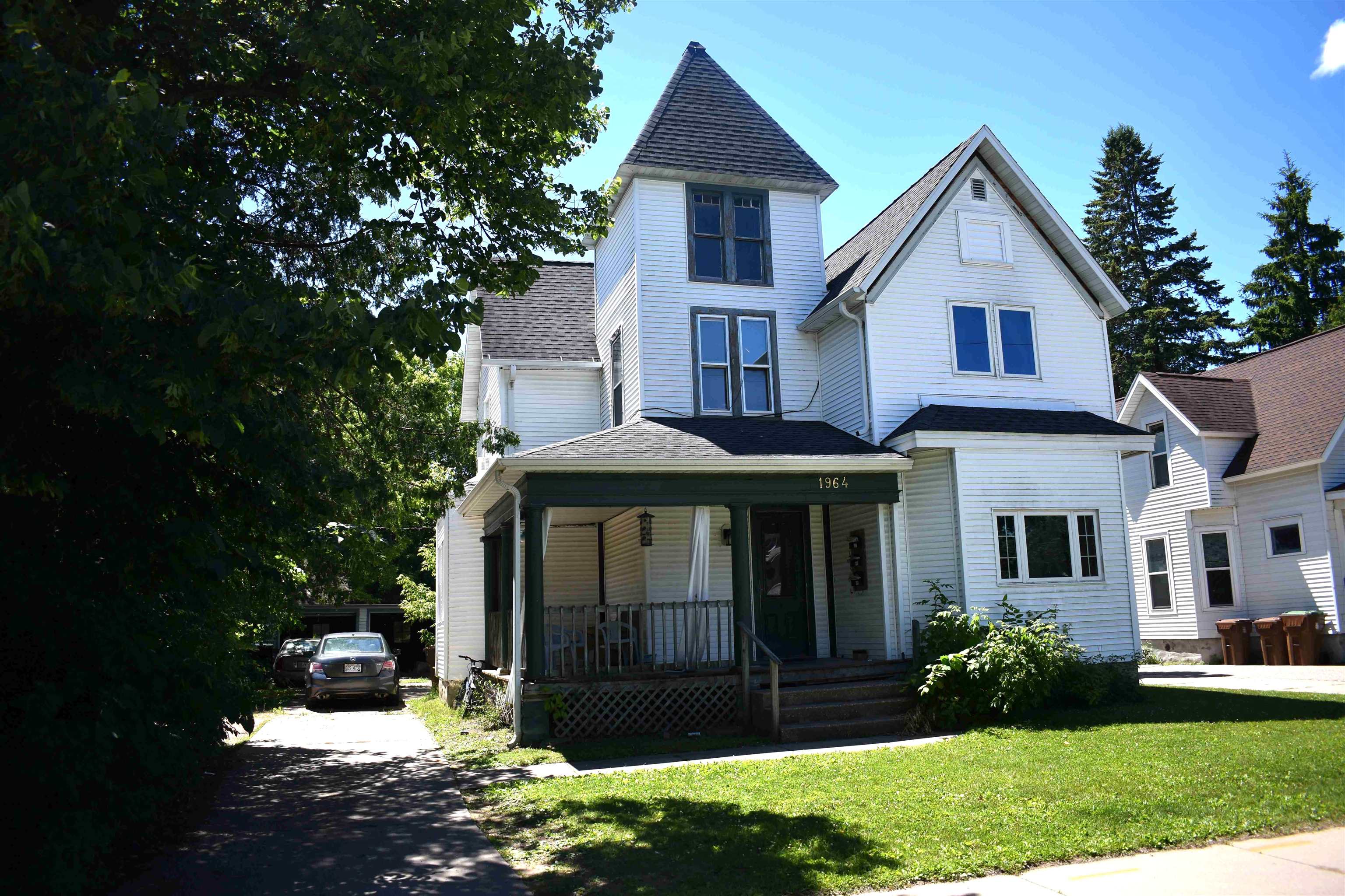 1964 STRONGS AVENUE, Stevens Point, Wisconsin 54481, 2 Bedrooms Bedrooms, ,1 BathroomBathrooms,Multi-family,For Sale,1964 STRONGS AVENUE,22603832