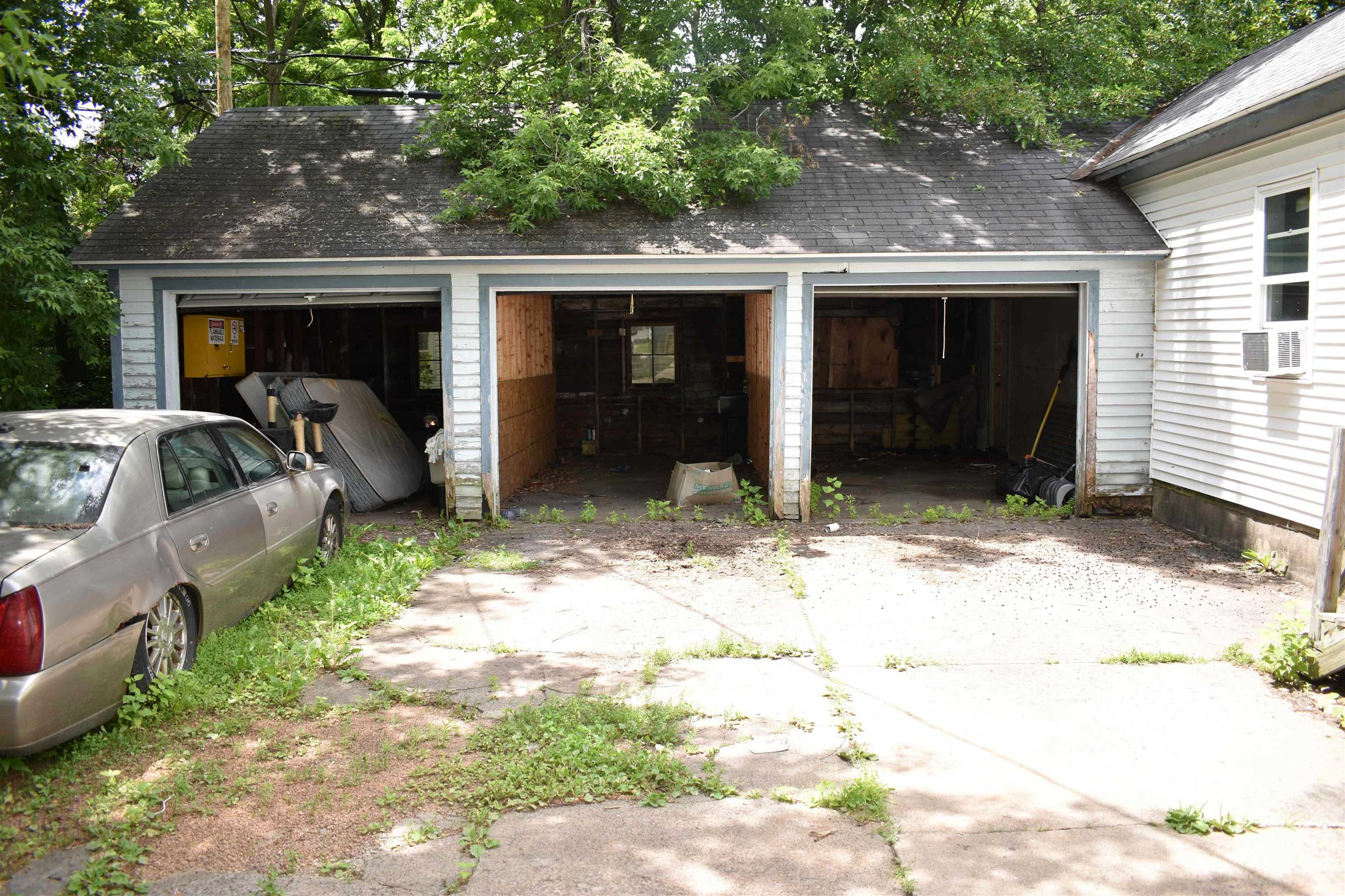1964 STRONGS AVENUE, Stevens Point, Wisconsin 54481, 2 Bedrooms Bedrooms, ,1 BathroomBathrooms,Multi-family,For Sale,1964 STRONGS AVENUE,22603832