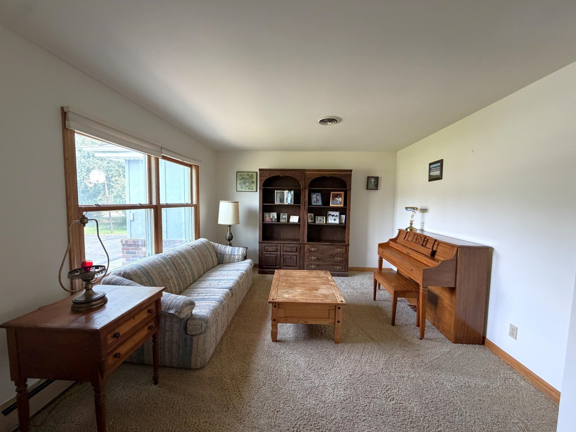 615 OMEGA CIRCLE, Antigo, Wisconsin 54409, 3 Bedrooms Bedrooms, ,2 BathroomsBathrooms,Residential,For Sale,615 OMEGA CIRCLE,22603834