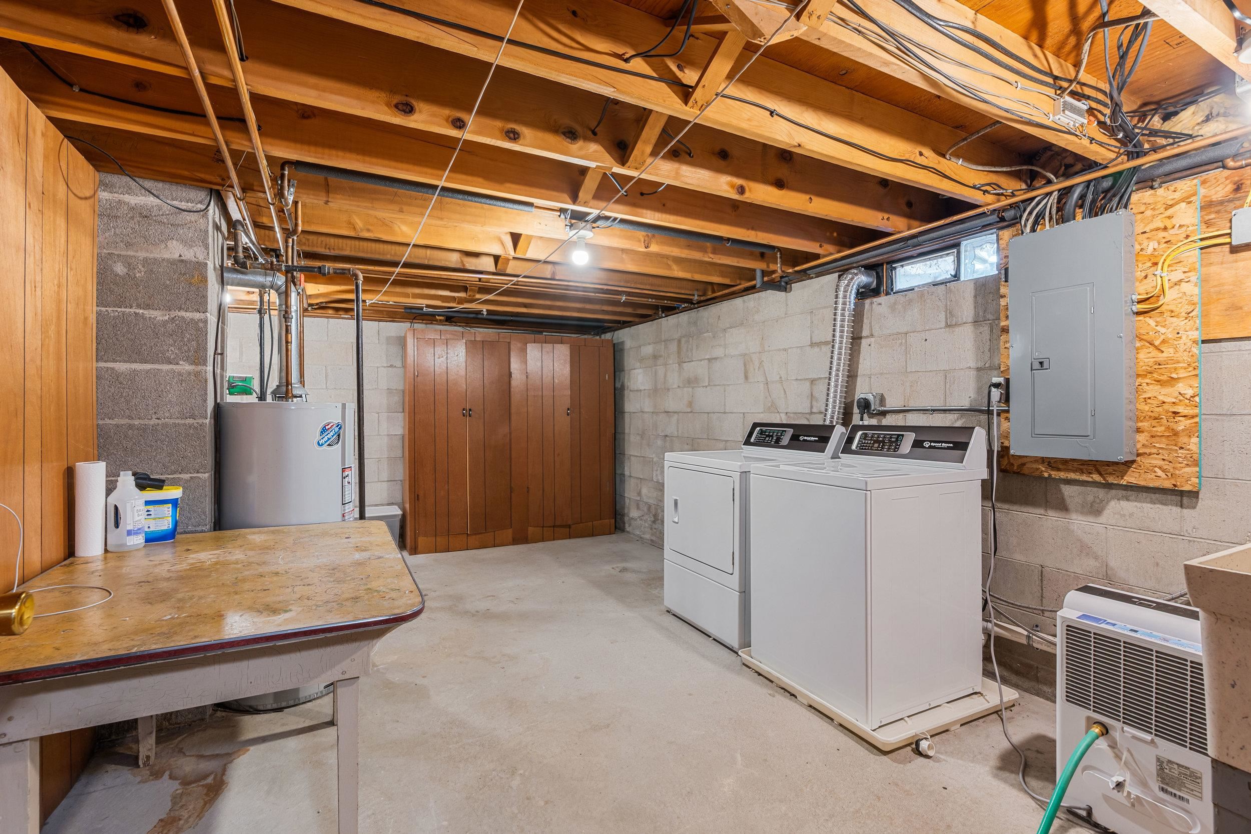 2125 INDIANA AVENUE, Stevens Point, Wisconsin 54481, 3 Bedrooms Bedrooms, ,2 BathroomsBathrooms,Residential,For Sale,2125 INDIANA AVENUE,22603835