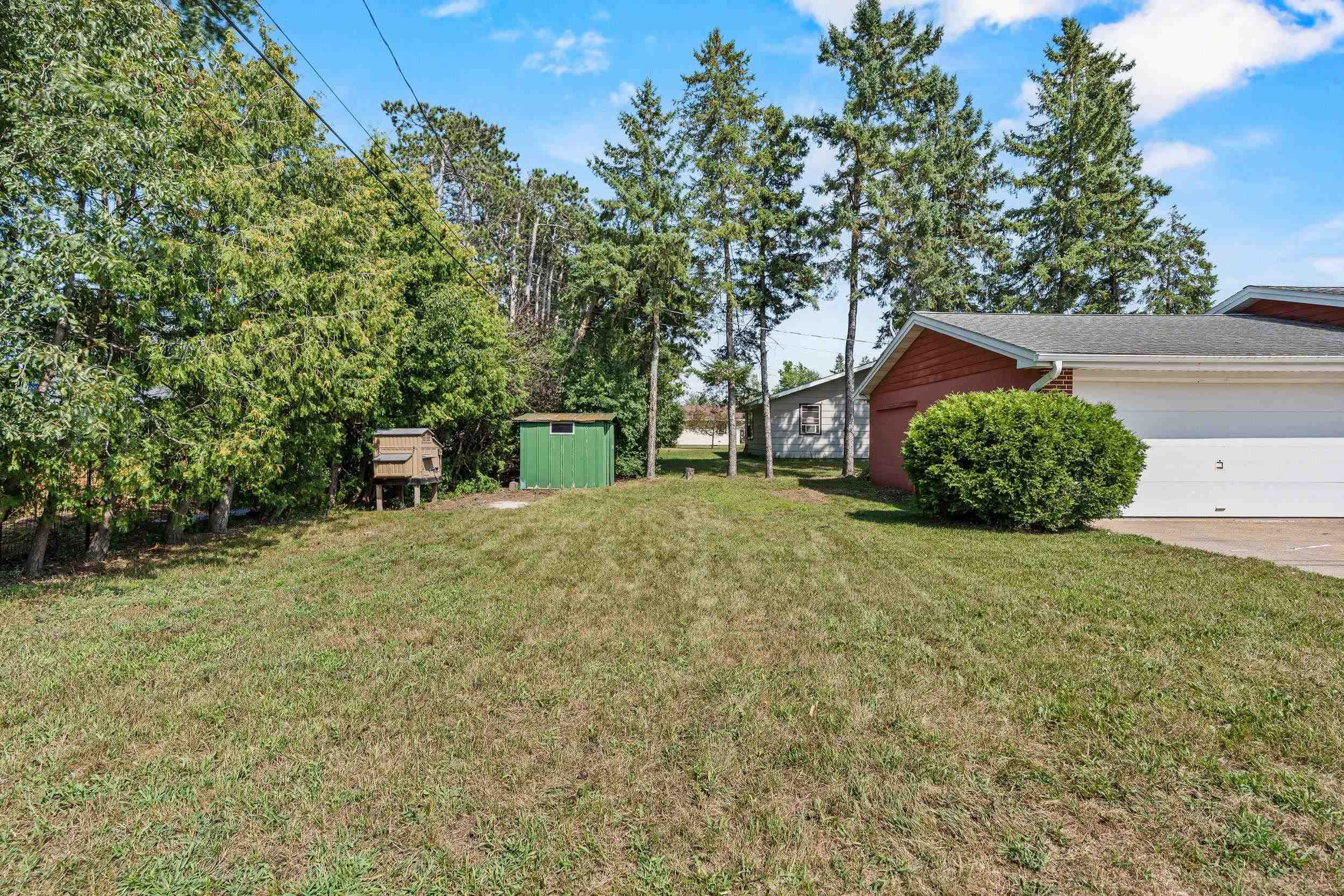 2125 INDIANA AVENUE, Stevens Point, Wisconsin 54481, 3 Bedrooms Bedrooms, ,2 BathroomsBathrooms,Residential,For Sale,2125 INDIANA AVENUE,22603835