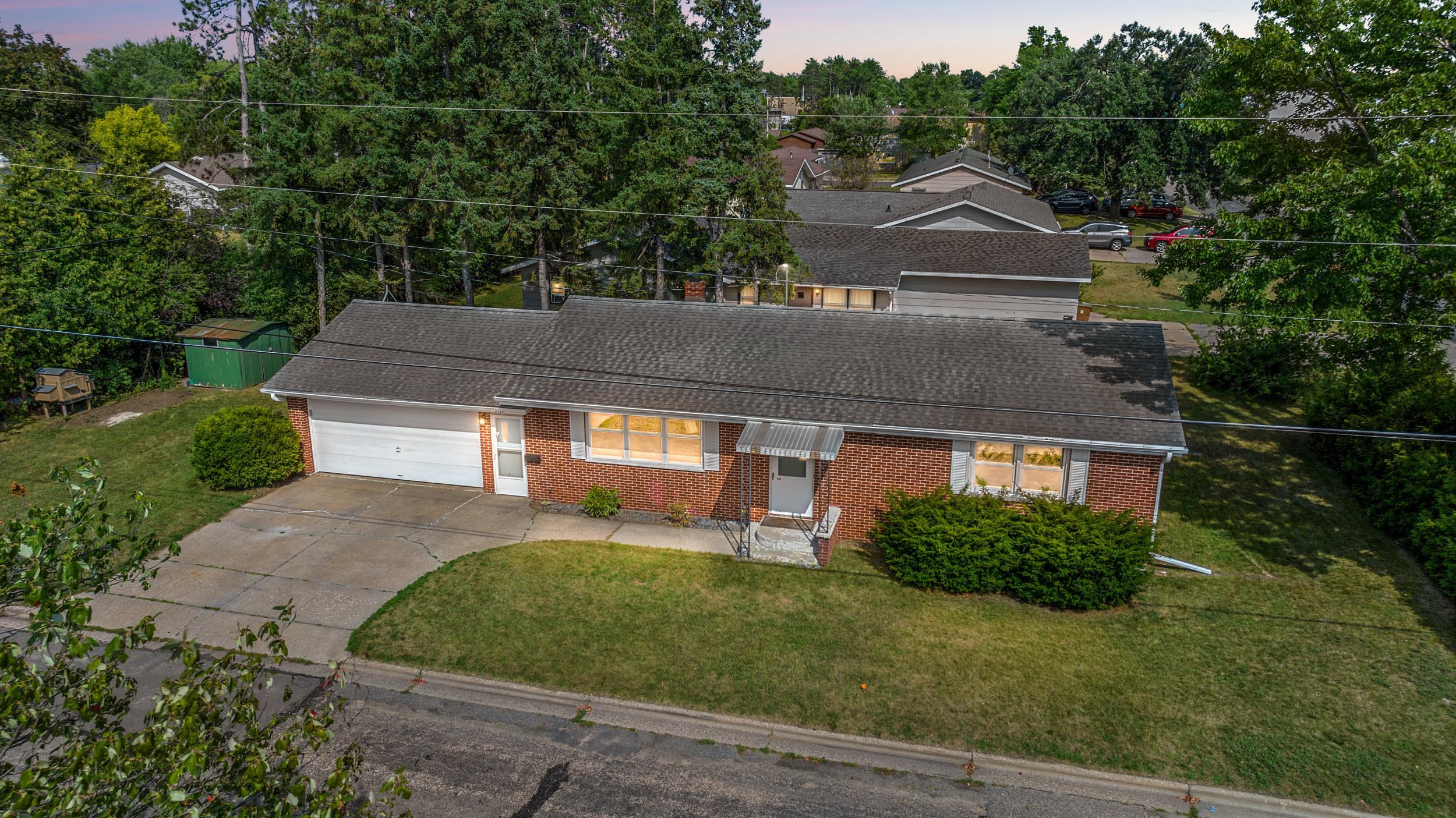 2125 INDIANA AVENUE, Stevens Point, Wisconsin 54481, 3 Bedrooms Bedrooms, ,2 BathroomsBathrooms,Residential,For Sale,2125 INDIANA AVENUE,22603835