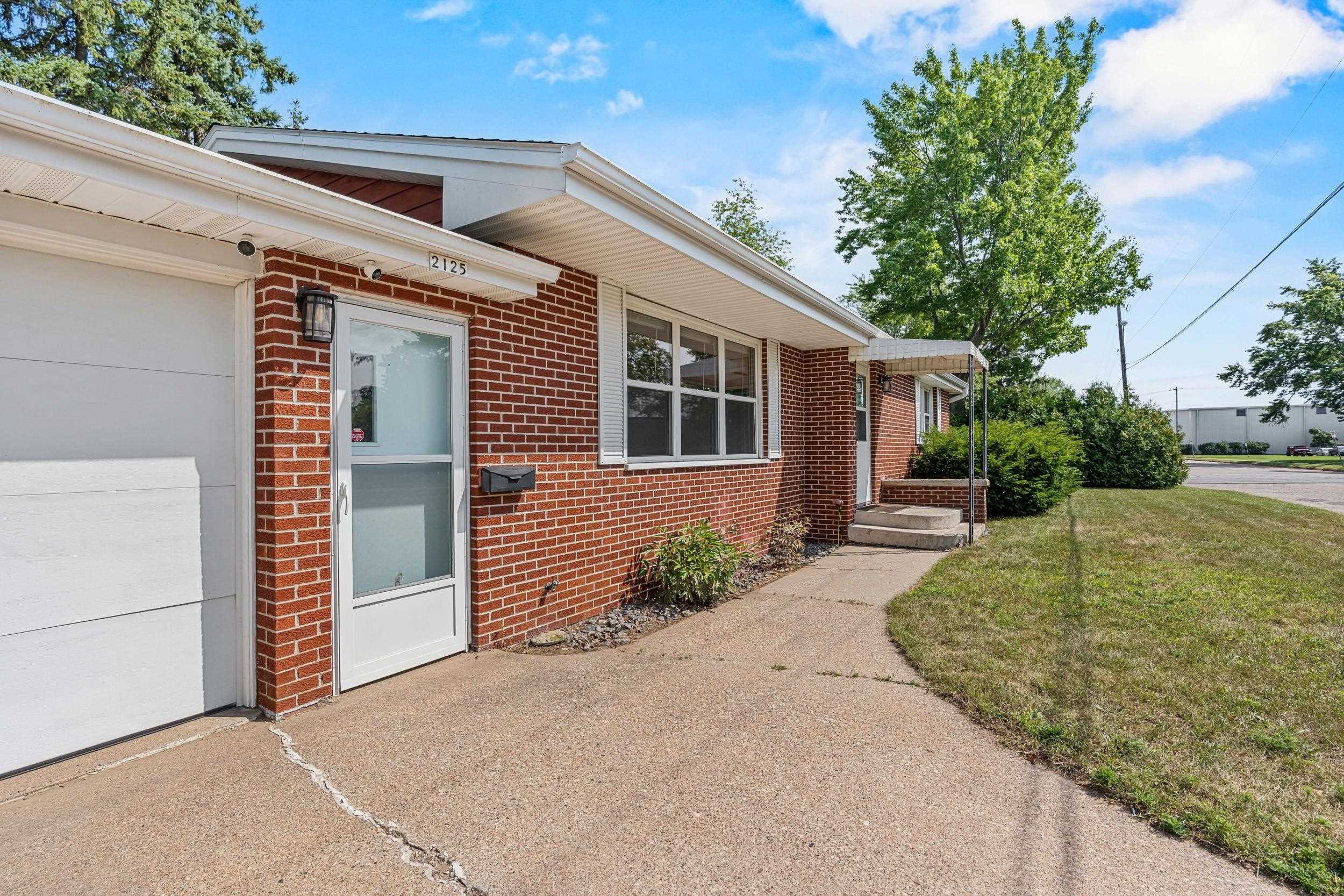 2125 INDIANA AVENUE, Stevens Point, Wisconsin 54481, 3 Bedrooms Bedrooms, ,2 BathroomsBathrooms,Residential,For Sale,2125 INDIANA AVENUE,22603835