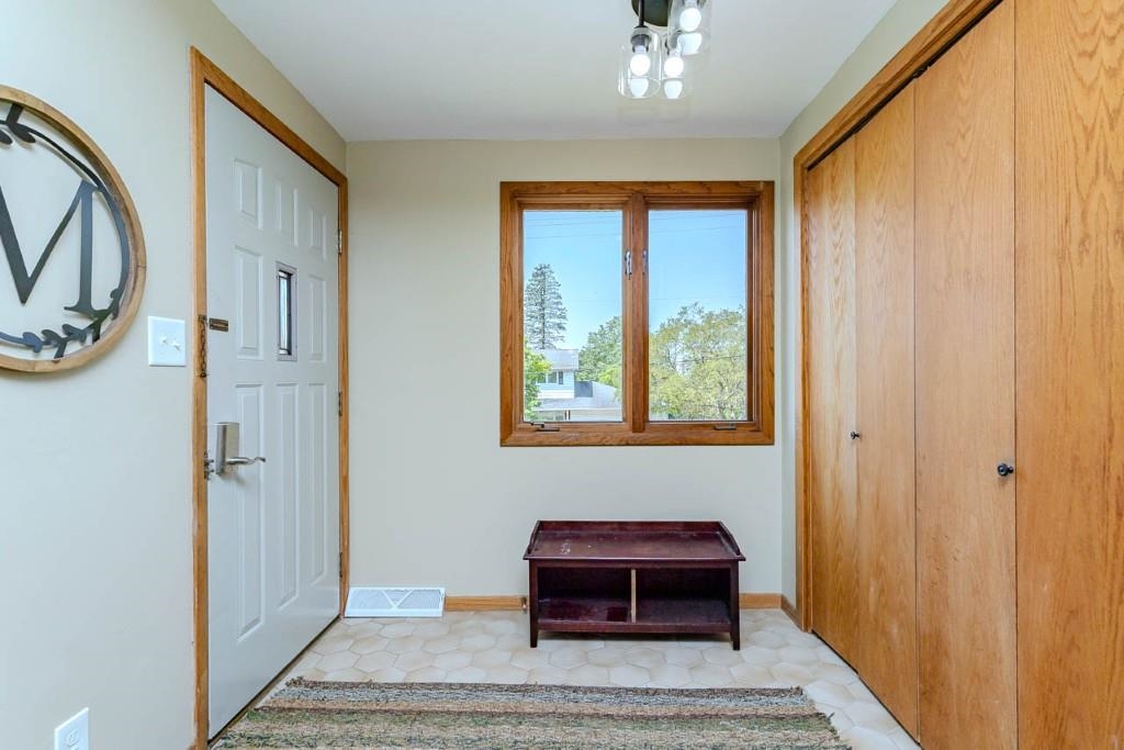 715 N 13TH STREET, Wausau, Wisconsin 54403, 4 Bedrooms Bedrooms, ,3 BathroomsBathrooms,Residential,For Sale,715 N 13TH STREET,22603836