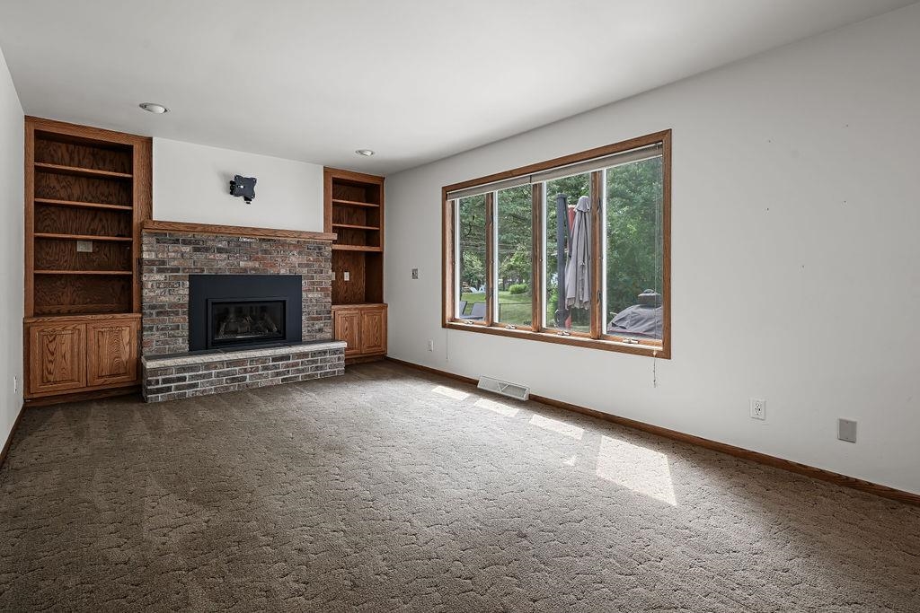 2200 E FILLMORE STREET, Marshfield, Wisconsin 54449, 4 Bedrooms Bedrooms, ,2 BathroomsBathrooms,Residential,For Sale,2200 E FILLMORE STREET,22603840